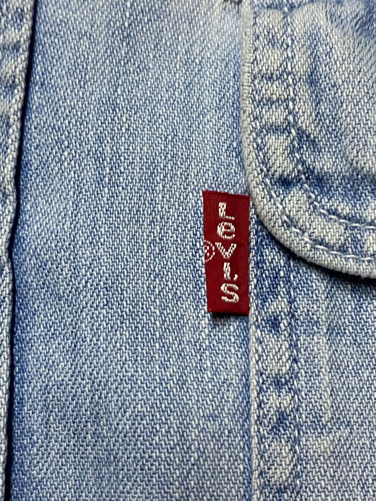 Levi's Vintage Levis Light Wash Size US XL / EU 56 / 4 - 7 Thumbnail