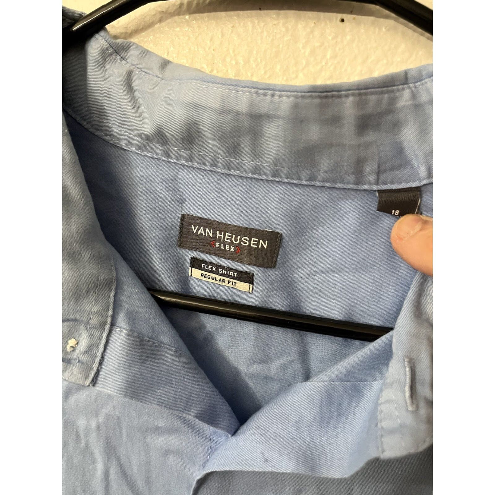 Van Heusen Van Heusen Button-Up Shirt Van Heusen Mens Collar-Down Long Sleeve 18 Regular Fit Blue Cotton Blend Solid Buttons Pockets Size US XXL / EU 58 / 5 - 3 Thumbnail