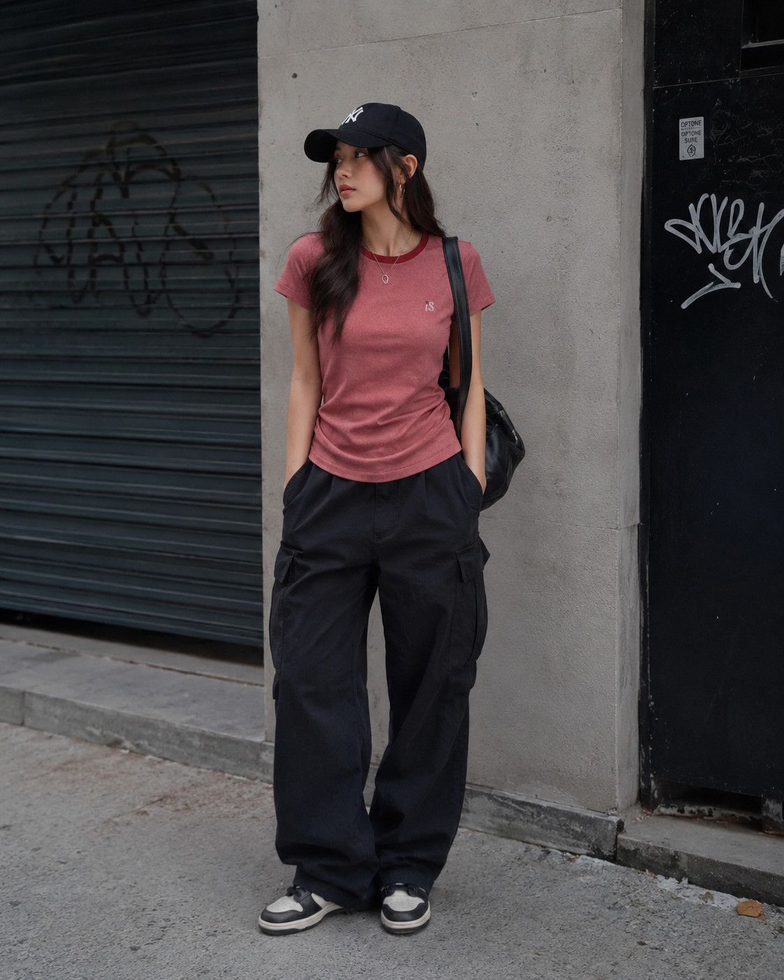 Issey Miyake Vintage Y2K Issey Miyake Pink Women's Tee Shirt Size M / US 6-8 / IT 42-44 - 1 Thumbnail