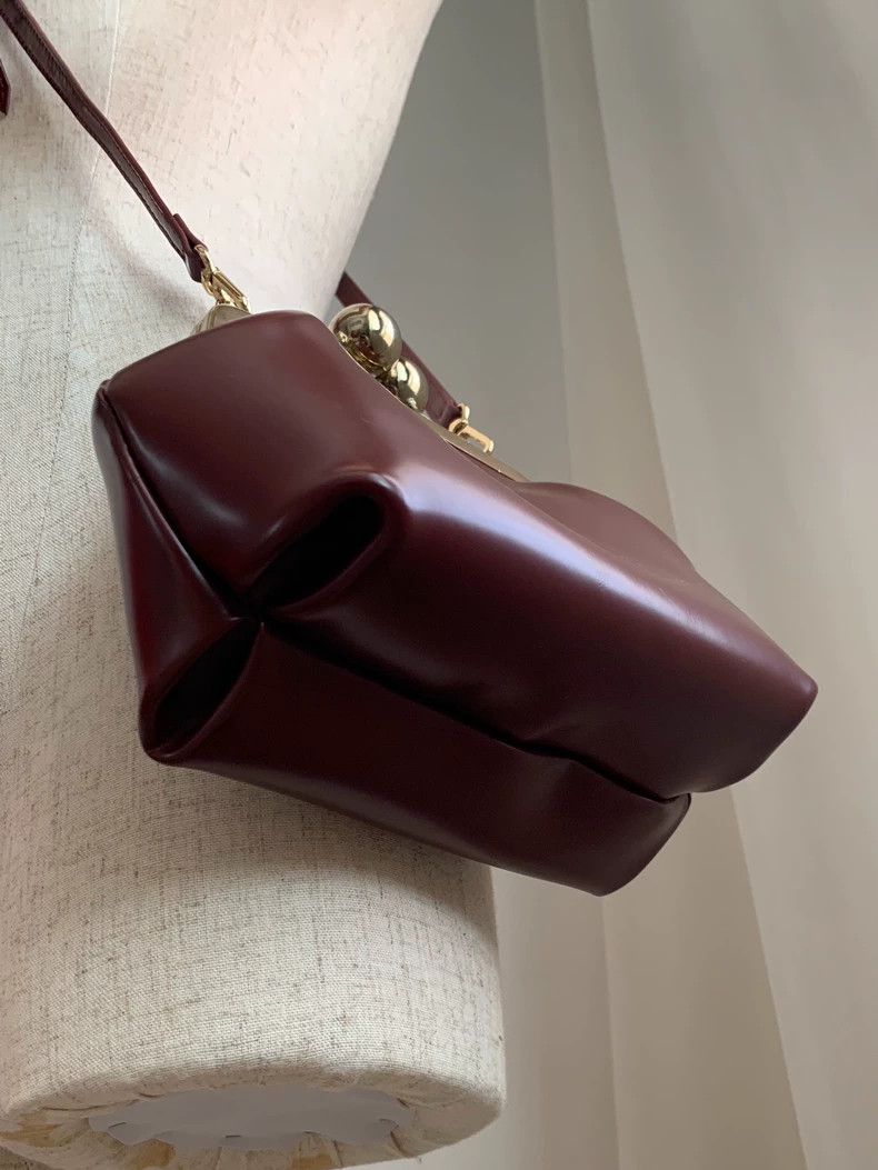 Vivienne Westwood Vivienne Westwood size os Big Gold Ball Saturn Dumpling Bag Size ONE SIZE - 6 Thumbnail