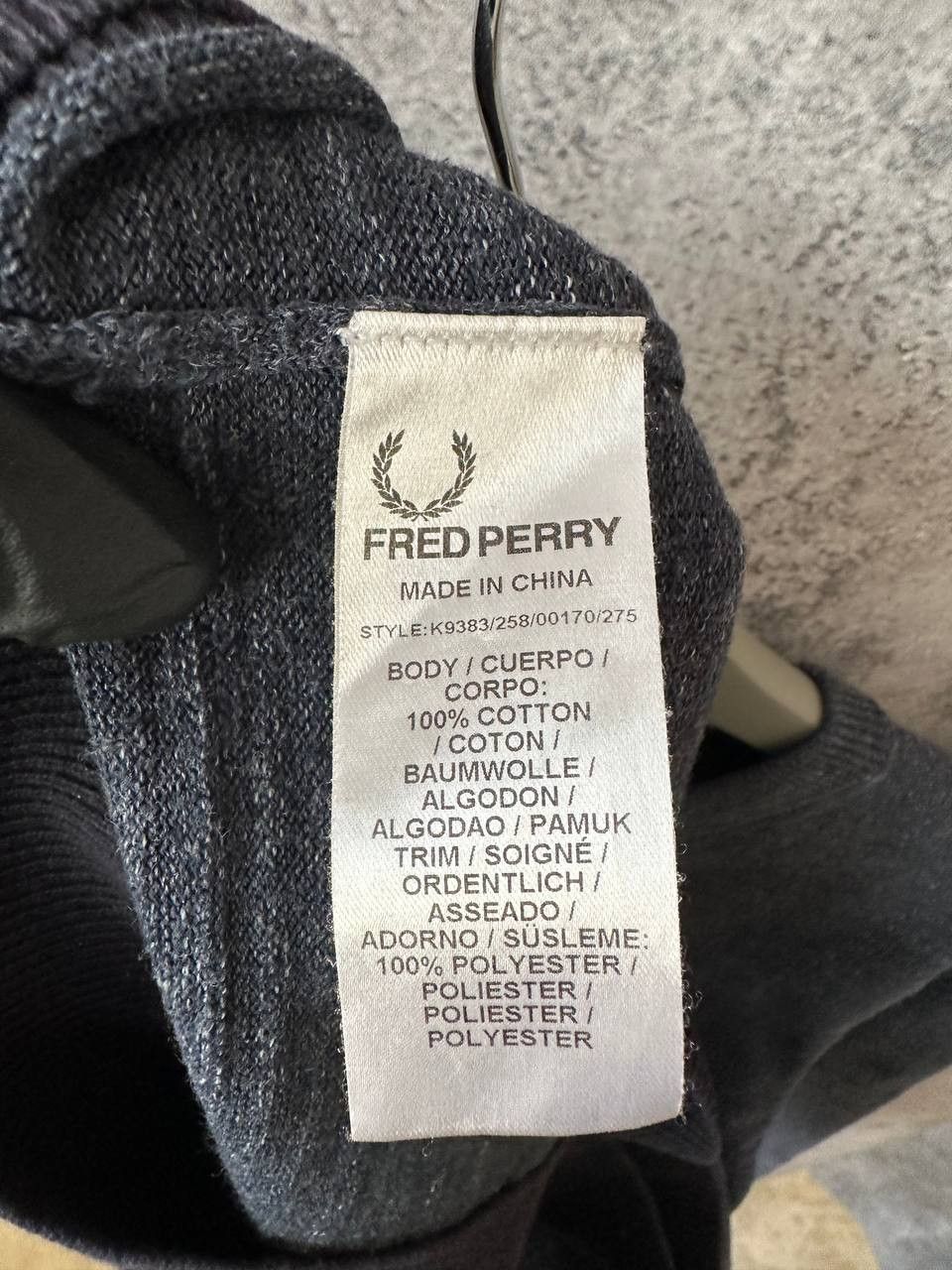 Fred Perry Fred Perry V-Neck Sweater Jumper Pullover with Еlbows Size US S / EU 44-46 / 1 - 13 Thumbnail