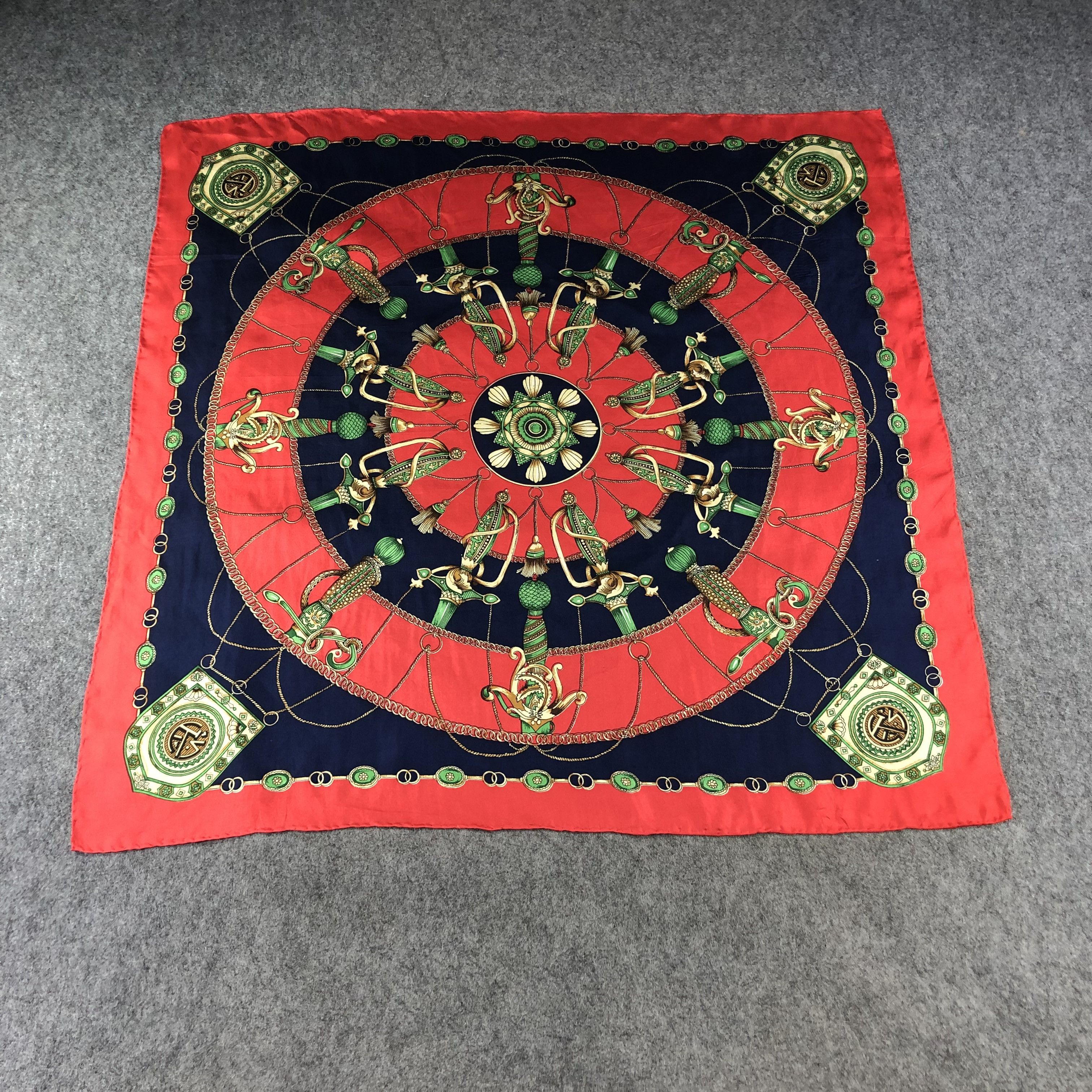 Japanese Brand Vintage Luxury Hand Rolled Silk Scarf M928 Size ONE SIZE - 1 Thumbnail