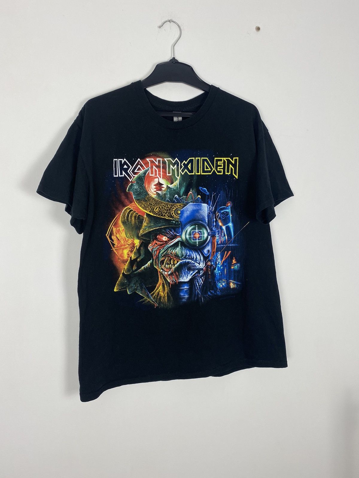 Band Tees Iron Maiden The Future Past Tour 2023 Tee rare y2k Size US L / EU 52-54 / 3 - 10 Thumbnail