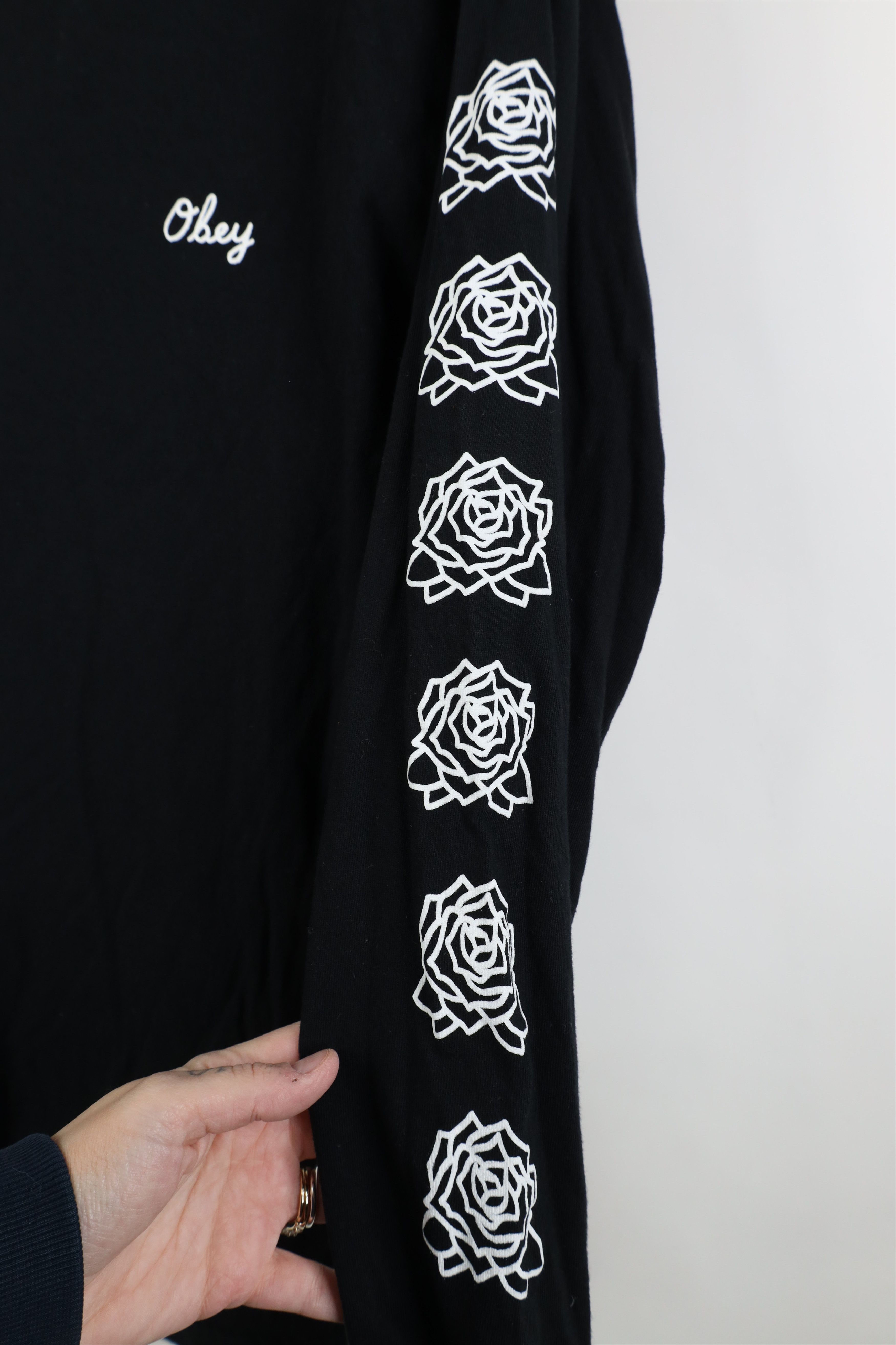 Obey Vintage Y2K Obey Propaganda Flower Long Sleeve T-Shirt Black Size US M / EU 48-50 / 2 - 9 Thumbnail