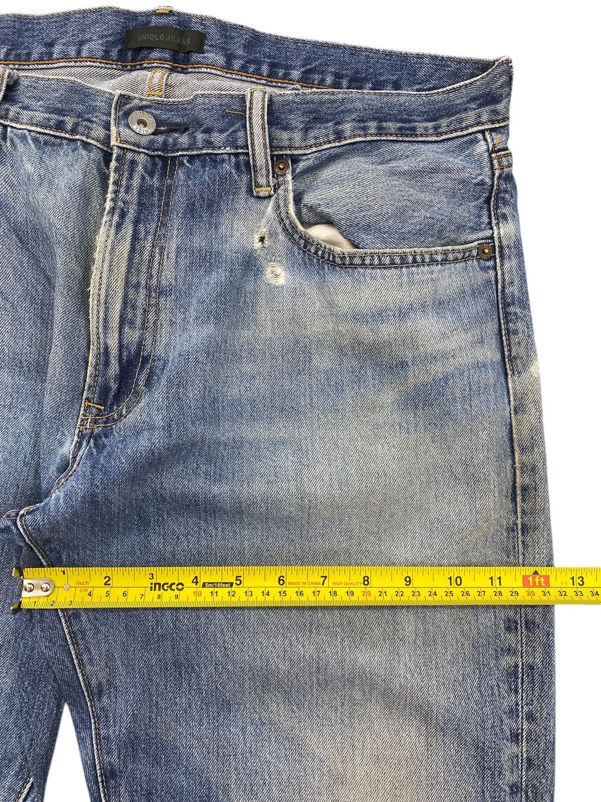 Uniqlo Uniqlo Faded Light Wash Style Baggy Jeans Size US 36 / EU 52 - 7 Thumbnail