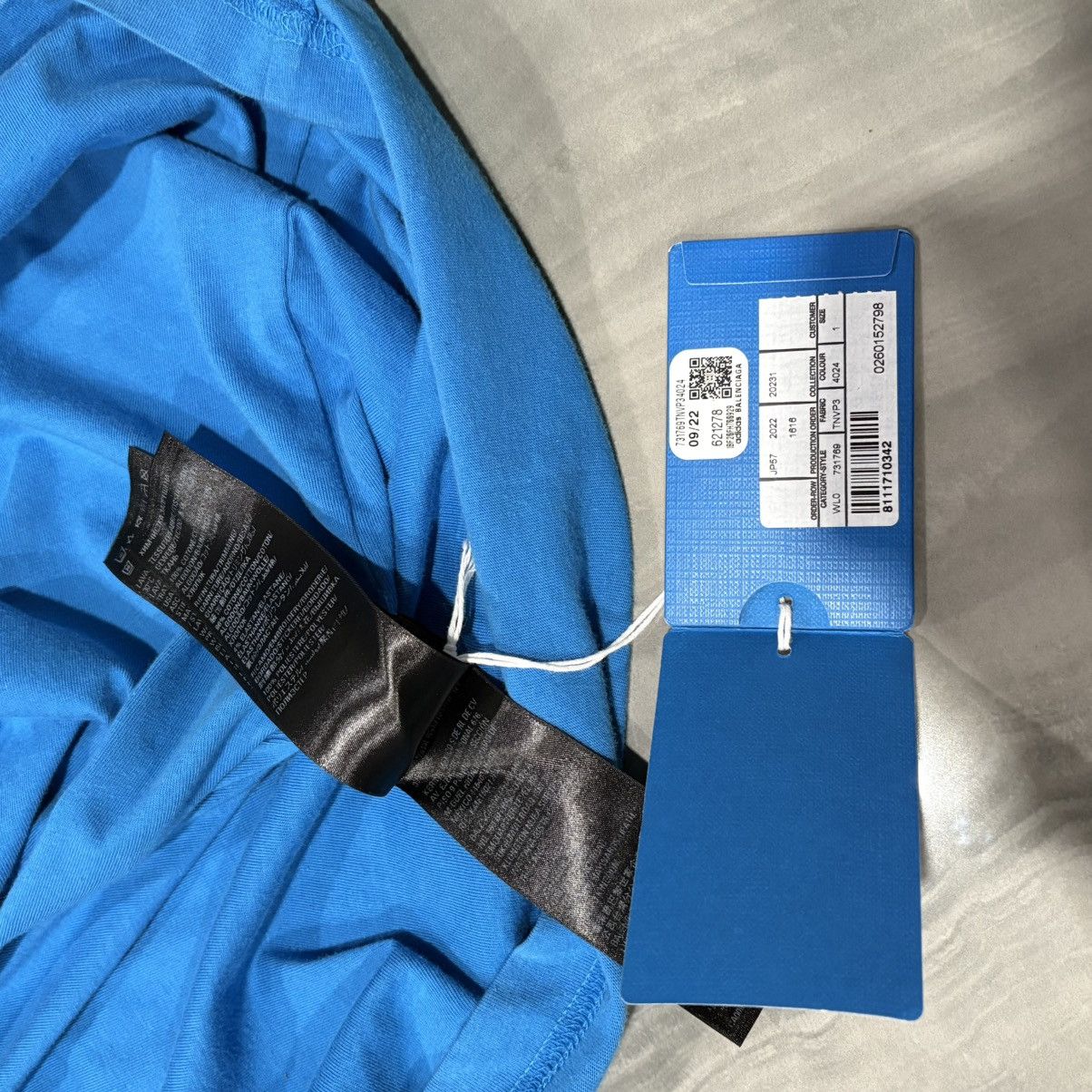 Balenciaga Balenciaga x Adidas Reversible Inside out Blue Shirt Size US XXS / EU 40 - 4 Thumbnail