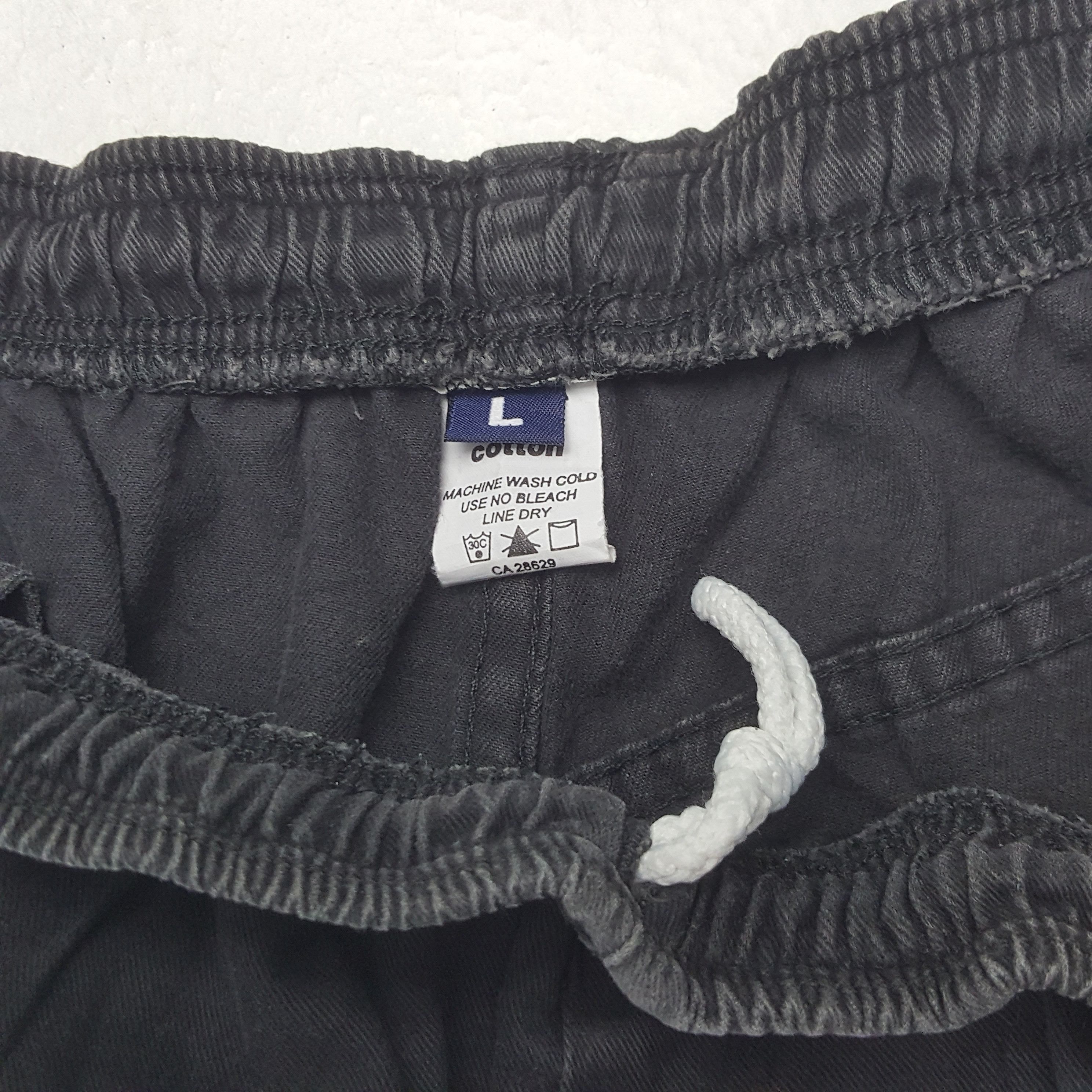 Stussy × Vintage Vintage Stussy Custom Big Logo Shorts Pants Size US 26 / EU 42 - 10 Thumbnail