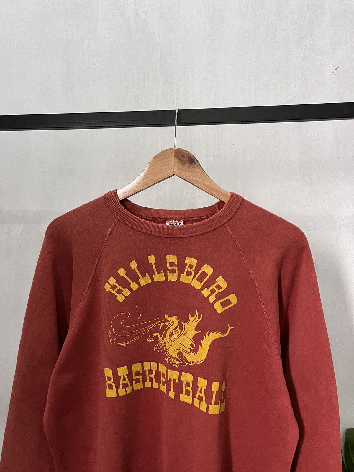 Other Vtg Distressed Union Made Basketball sweatshirt Size US M / EU 48-50 / 2 - 2 Thumbnail