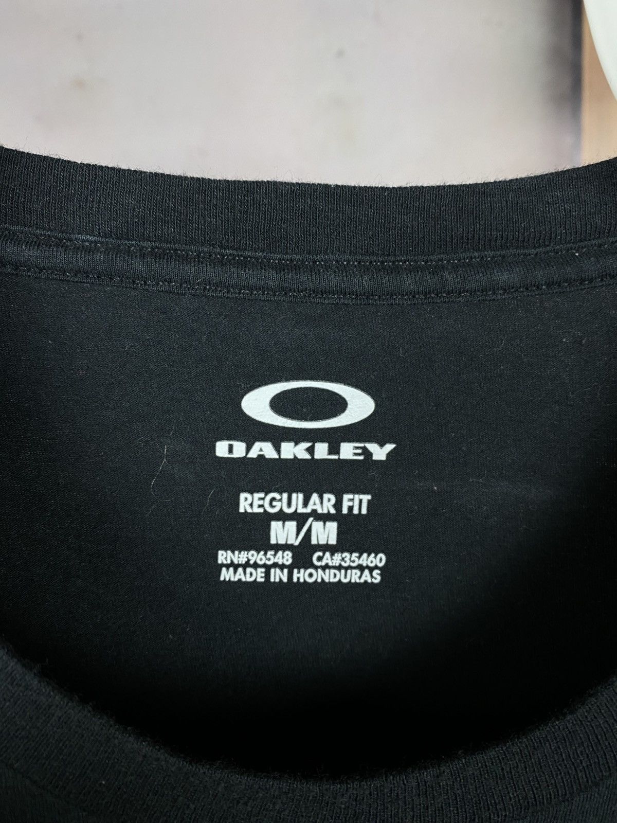 Oakley 🗻T-Shirt Oakley Regular Fit England London Big Ben Logo Tee🗻 Size US M / EU 48-50 / 2 - 9 Thumbnail
