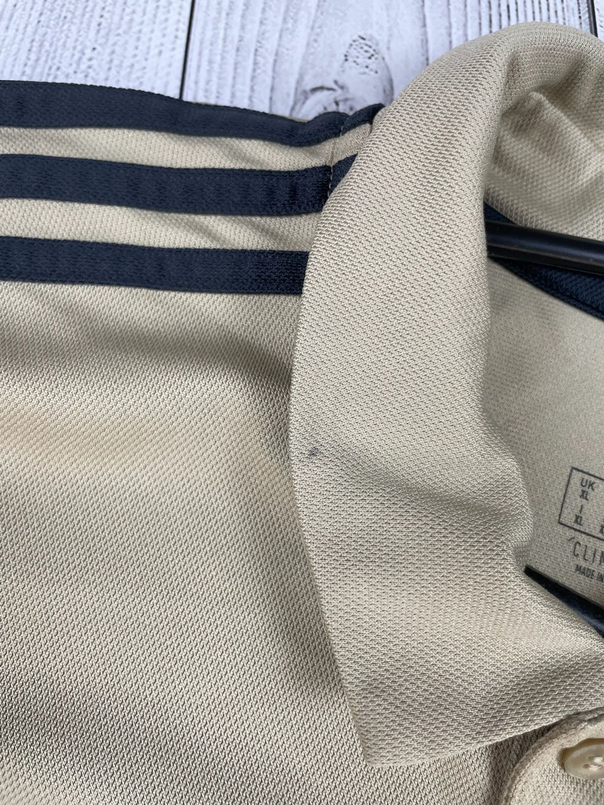 Adidas Vintage soccer polo Ajax gold size XL rare Size US XL / EU 56 / 4 - 4 Thumbnail
