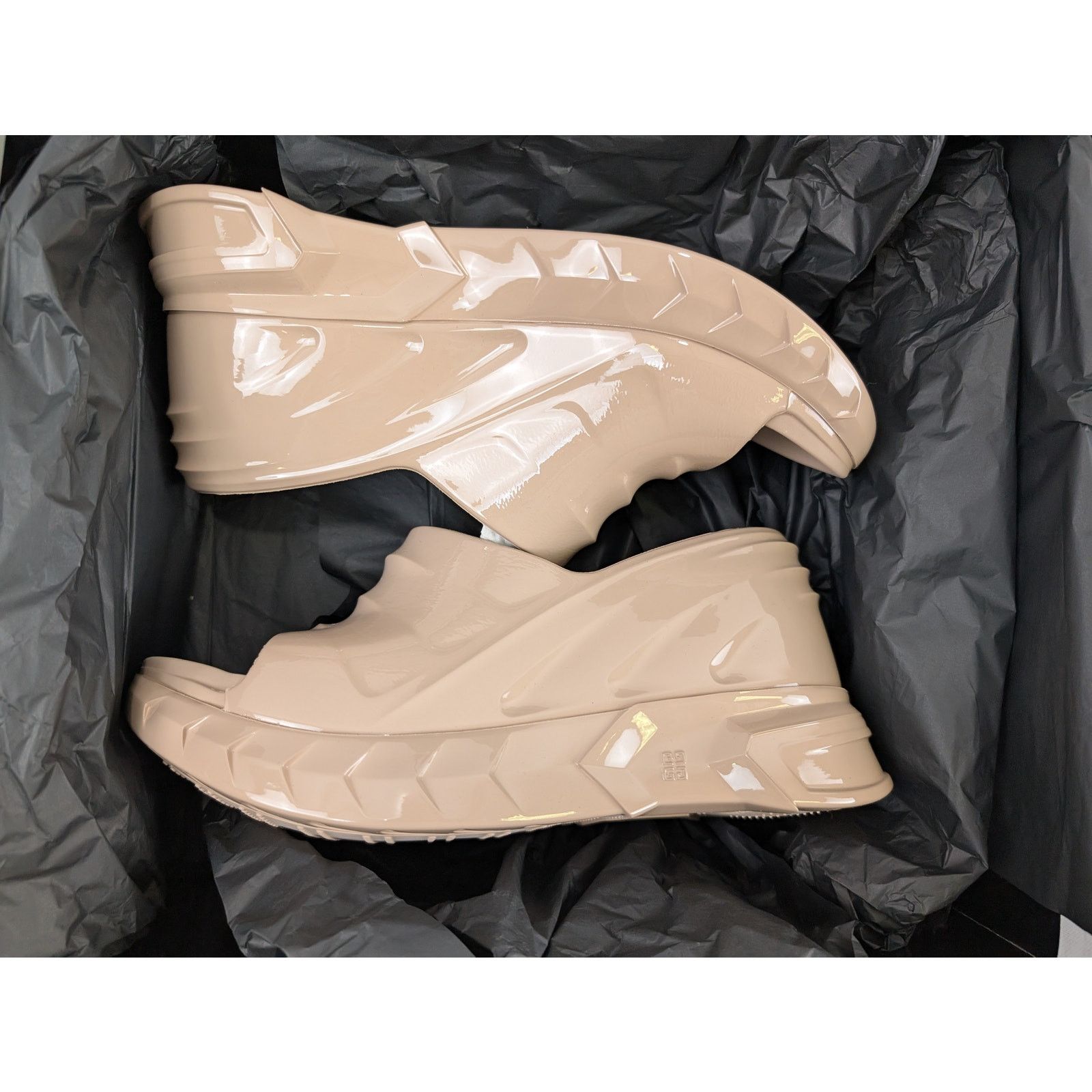 Givenchy o1rshd1 Women's Marshmallow Sandals in Nude Size US 10 / IT 40 - 17 Thumbnail