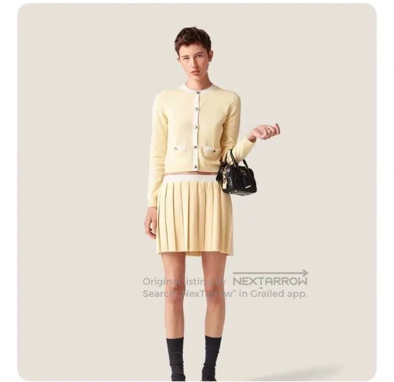 Miu Miu Miu Miu 42 Light yellow knitted pleated skirt Size 41" - 2 Thumbnail