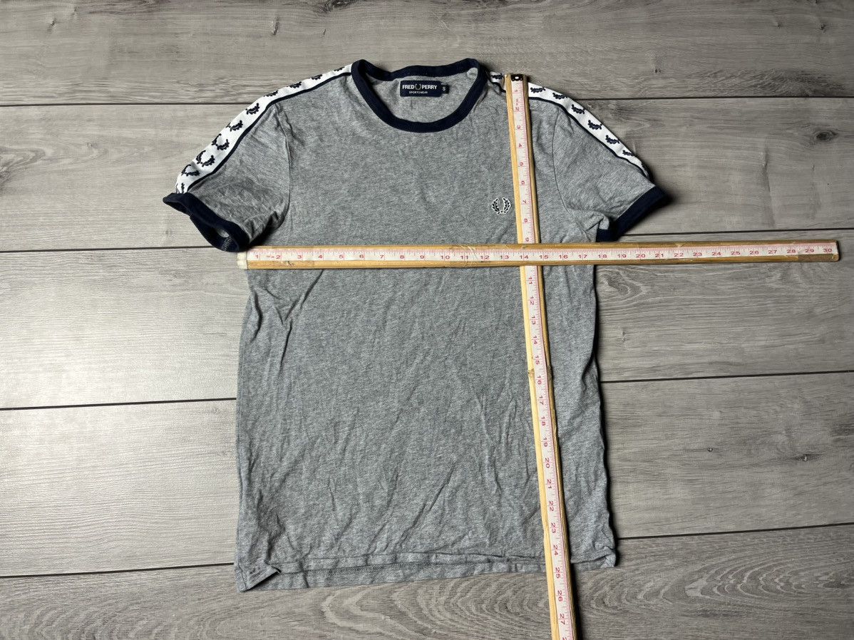 Fred Perry Fred perry tshirt logo sleeve size Small Size US S / EU 44-46 / 1 - 5 Thumbnail