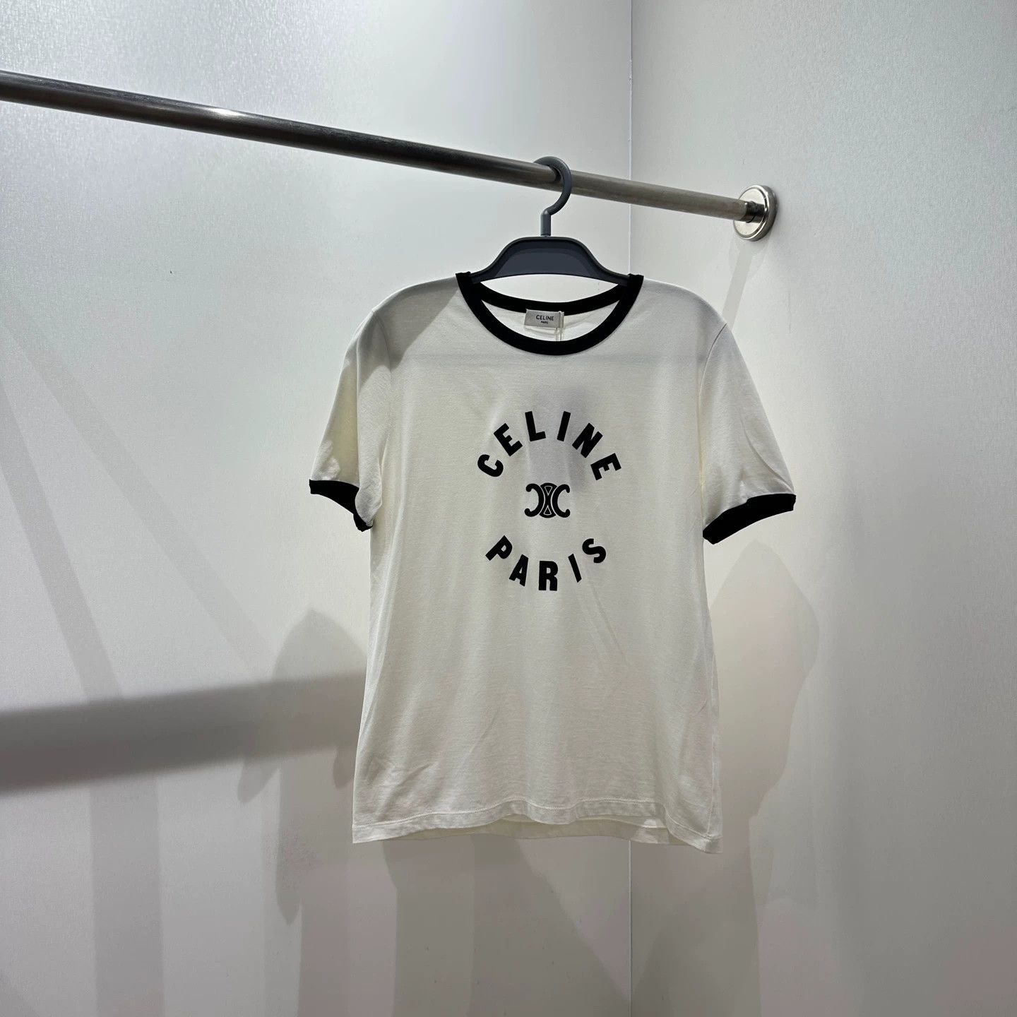 Celine Celine mar15 Triumph Arc logo short M cotton Size M / US 6-8 / IT 42-44 - 1 Thumbnail