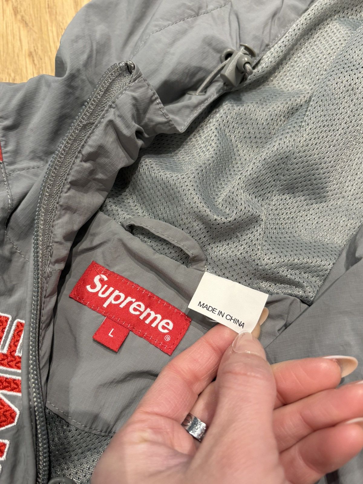 Supreme Supreme Gray/Red Panel Quarter Zip Size Large Size US L / EU 52-54 / 3 - 3 Thumbnail