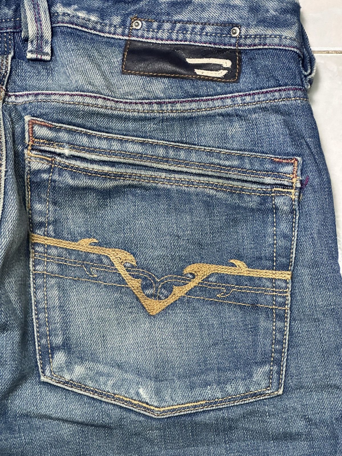 Diesel Diesel Vintage Distressed With Straight Loose and Faded Wash Size US 33 - 7 Thumbnail