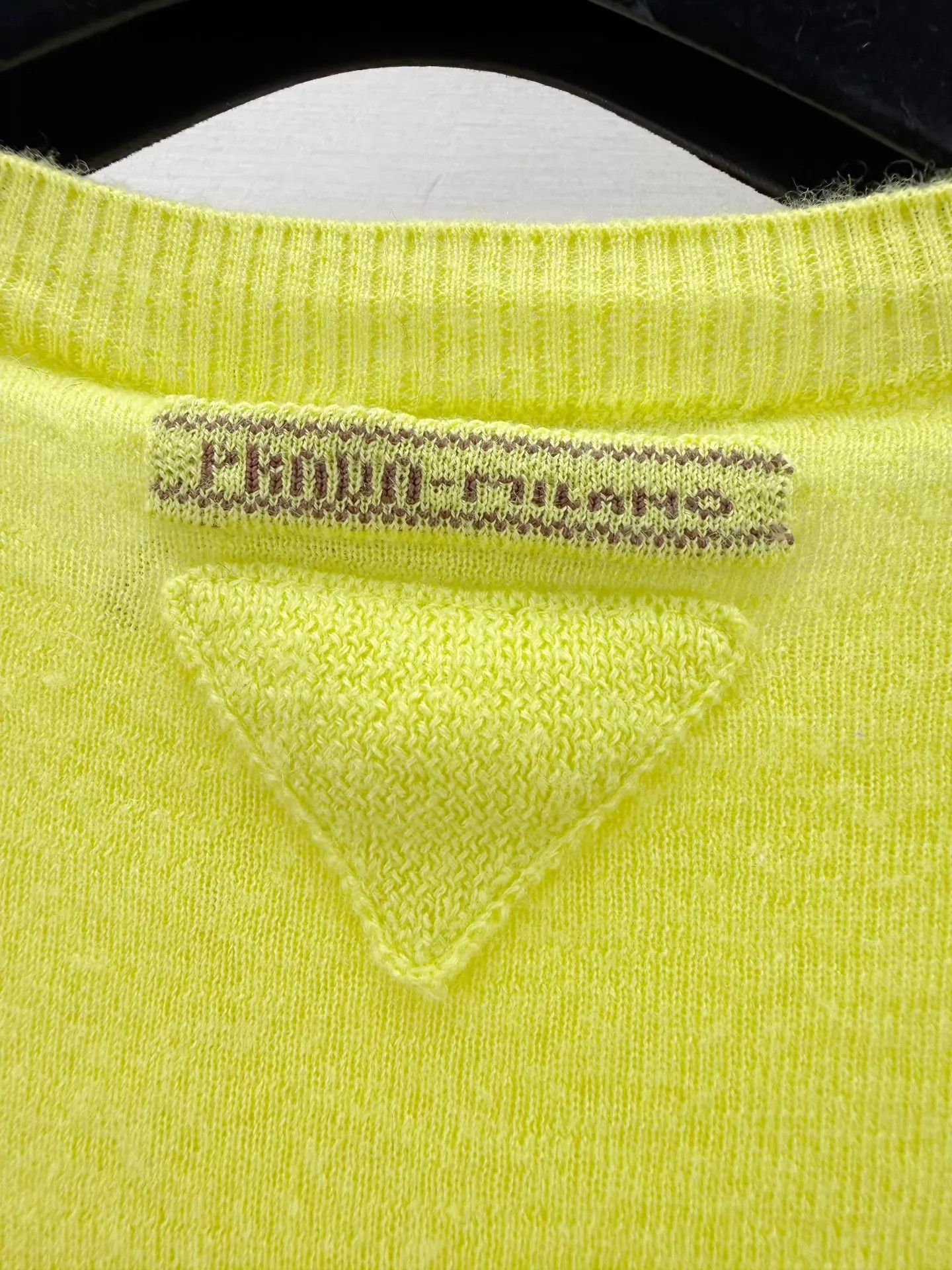 Prada Prada Authentic Cashmere Knit Sweater New With Tags Size 38 Size XS / US 0-2 / IT 36-38 - 5 Thumbnail