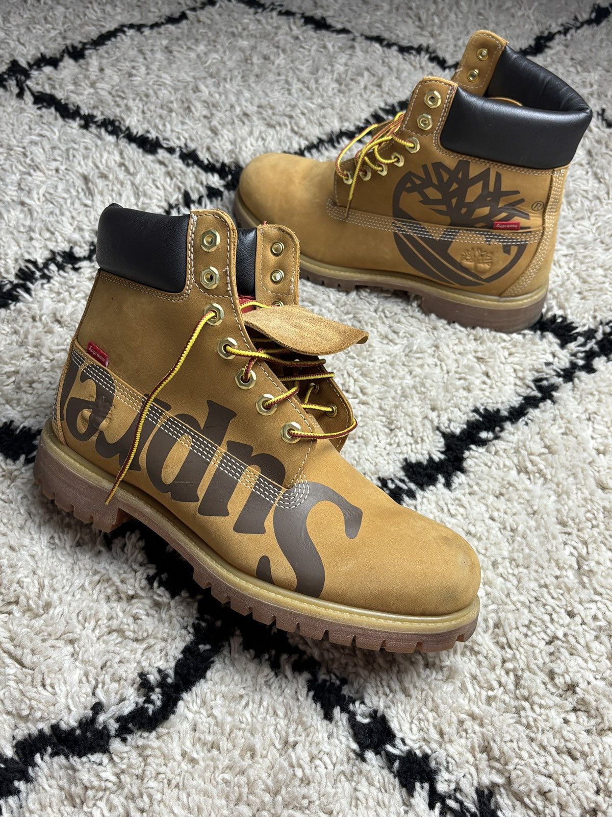 未使用Supreme Timberland chukka 9.5 2012 Streetwear × Supreme × Timberland ***FINAL DROP***RARR 2012