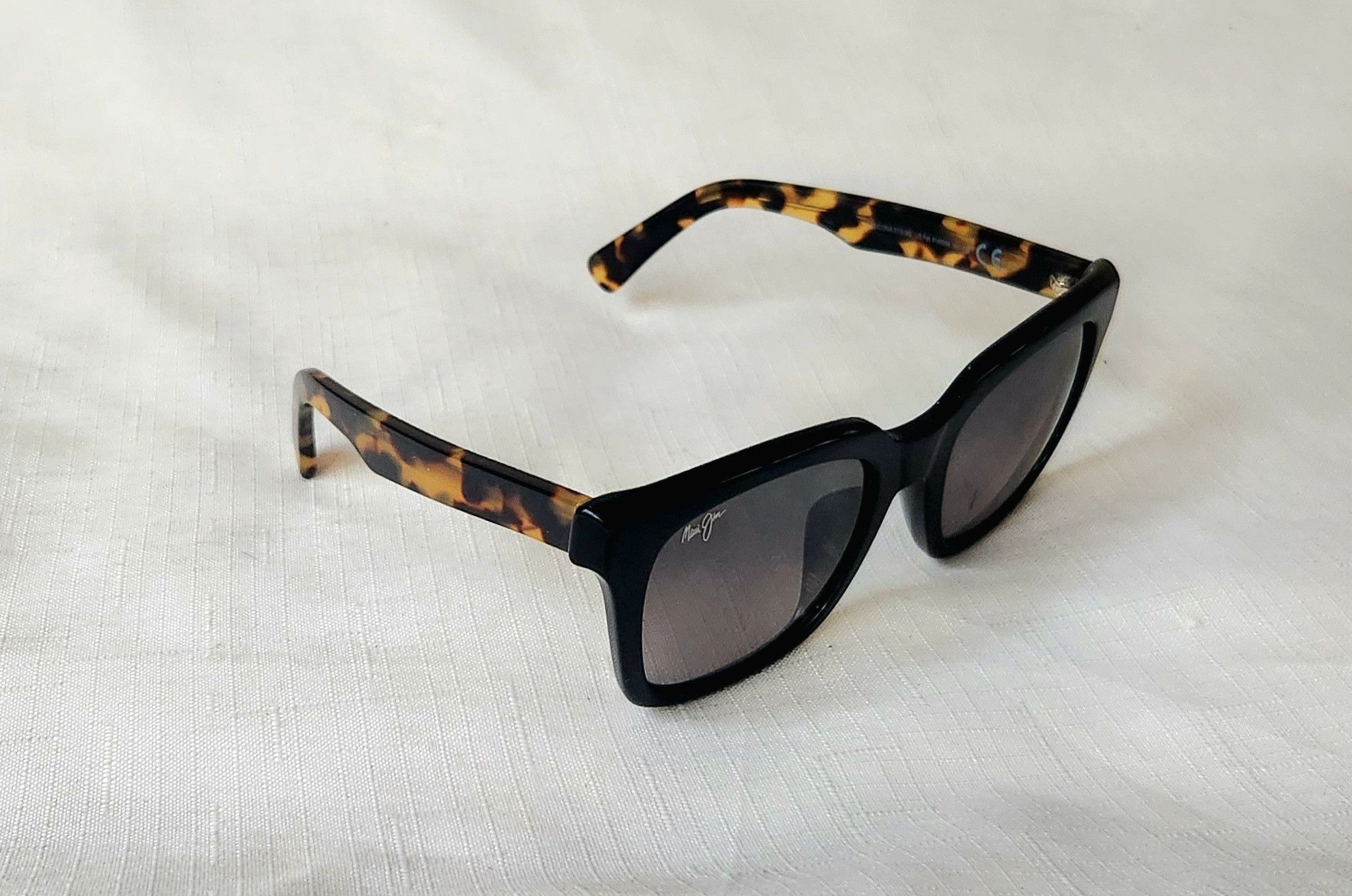 Maui Jim Maui Jim Heliconia MJ 739-02B Square Black Sunglasses Size ONE SIZE - 1 Thumbnail