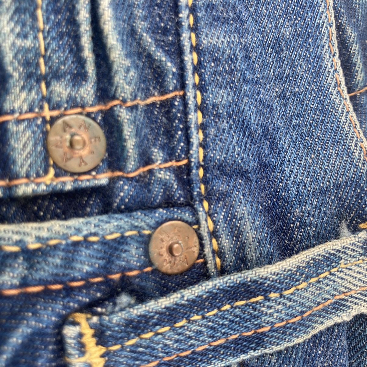 Evisu DISTRESSED EVISU SELVEDGE BUCKLE BACK JEANS Size US 37 - 18 Thumbnail