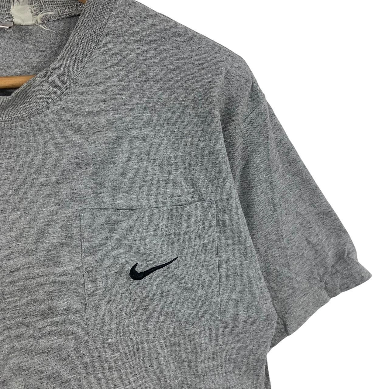 Nike Vintage 90’ NIKE EMBROIDERED SWOOSH Pocket Tee Shirt Top Size US M / EU 48-50 / 2 - 5 Thumbnail