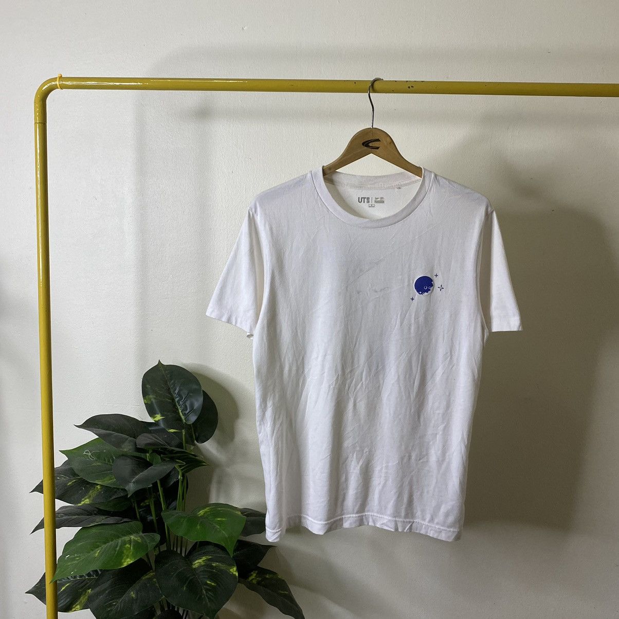 Band Tees Yaosobi Japanese Pop Duo x Uniqlo UT Collaboration Tee Size US M / EU 48-50 / 2 - 5 Thumbnail