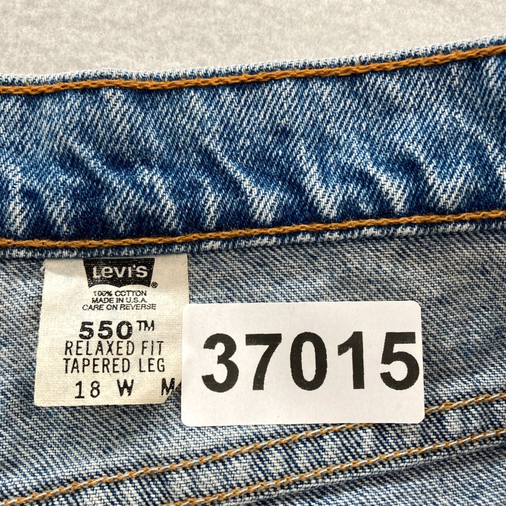 Levi's Vintage Levi's 550 Jeans Women's 18W Relaxed Tapered Blue Denim 1998 USA 5-Pocket 30in Inseam Jeans Womens Boys Girls Mens Size 40" / US 18 - 4 Thumbnail