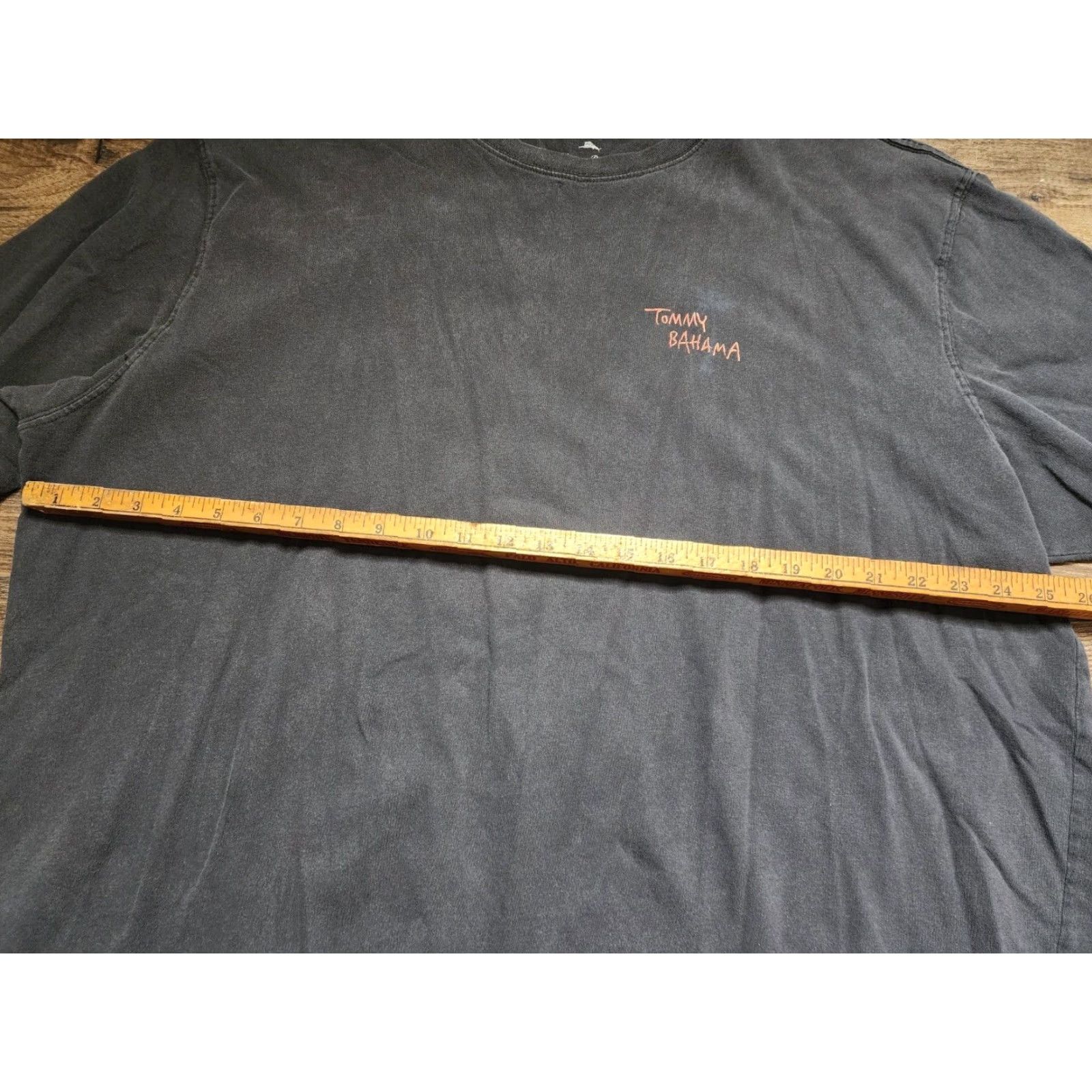 Tommy Bahama VINTAGE Tommy Bahama T Shirt Mens 2XL Crew Neck Short Sleeve Black Toucan Logo Beach Hawaiian 90s? (but avoid adding new details) Size US XXL / EU 58 / 5 - 3 Thumbnail