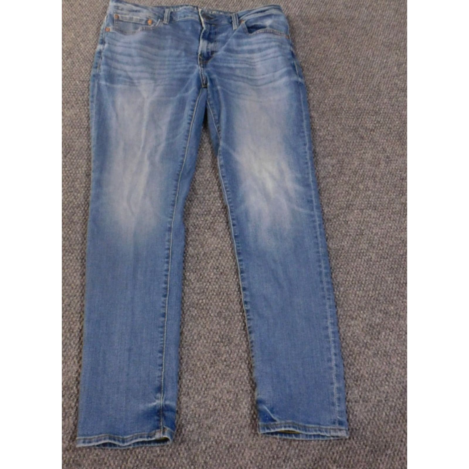 American Eagle Outfitters American Eagle Jeans Mens 36x32 blue athletic skinny light wash Denim Regular Zip Cotton Jeans Mens Blue 36 31 Slimming N/A Size US 36 / EU 52 - 2 Thumbnail