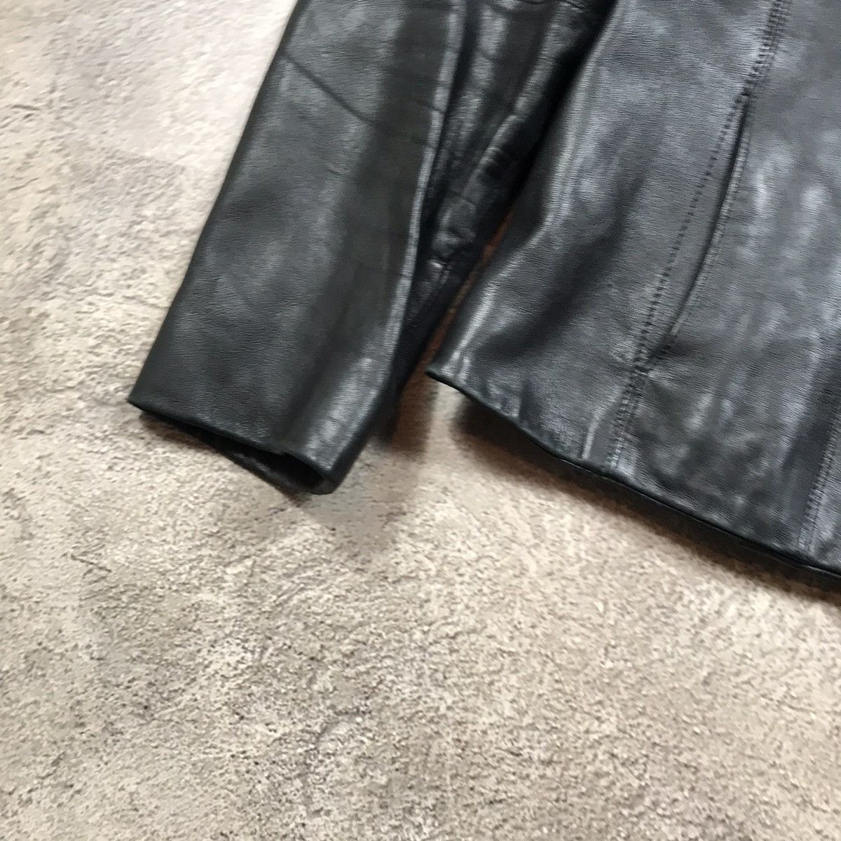 Vintage Vintage 90s Faded Black Leather Jacket Streetwear Slim M Size M / US 6-8 / IT 42-44 - 4 Thumbnail