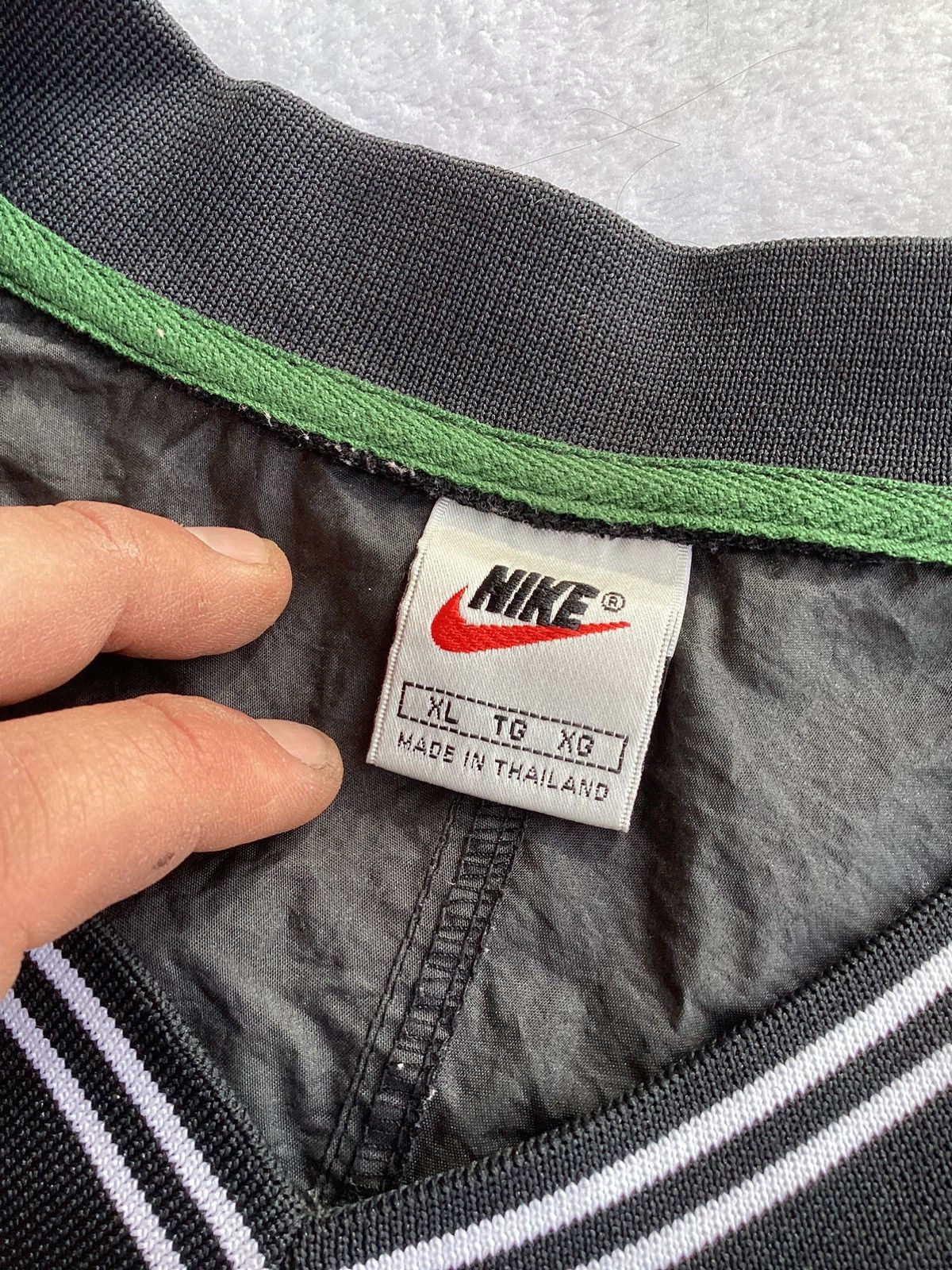 Nike × Streetwear × Vintage Vintage 90s Nike center swoosh