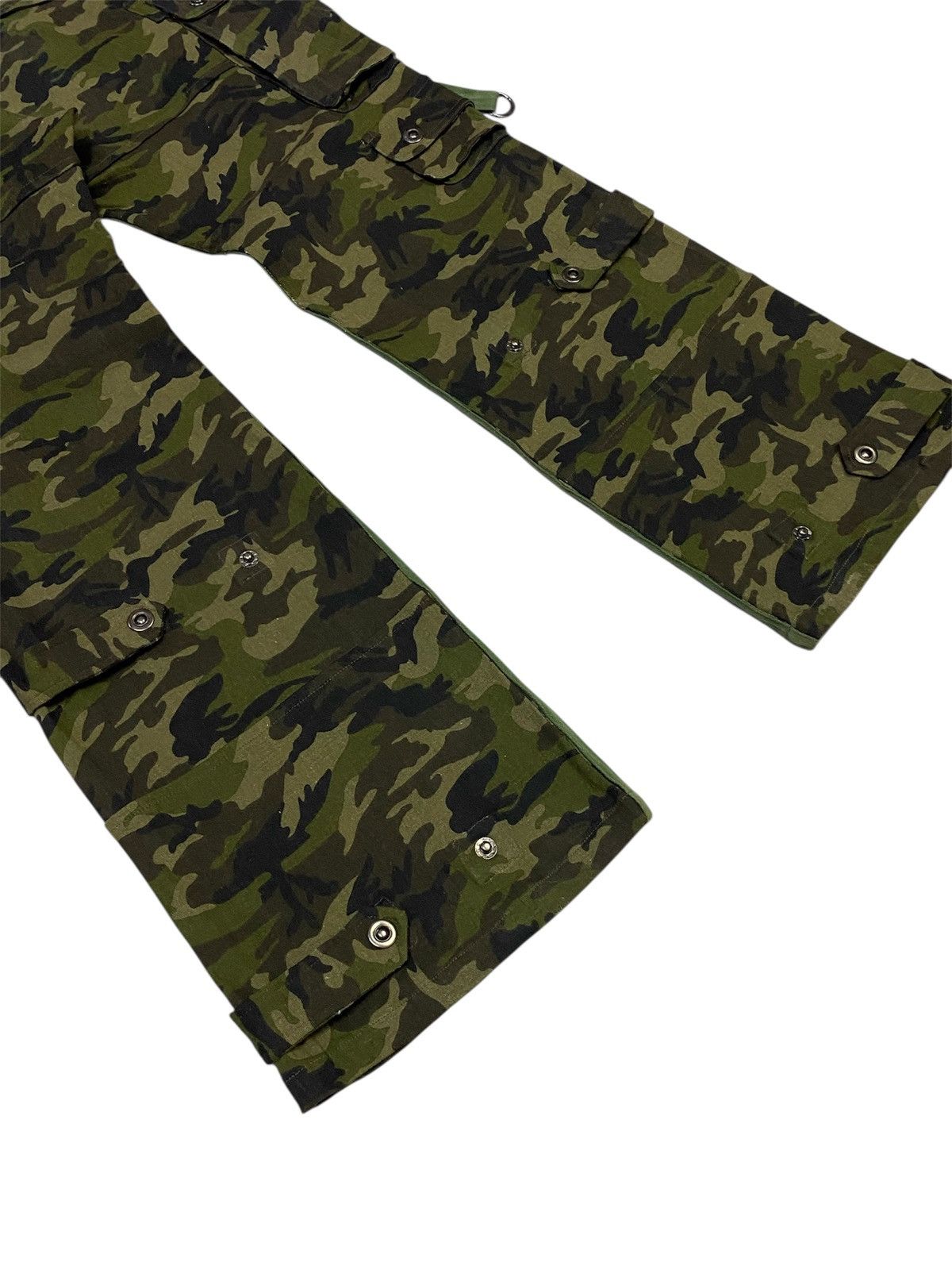 Japanese Brand Vice Fairy Multipocket Stretch Wide Leg Camo Cargo Pants Size US 30 / EU 46 - 10 Thumbnail