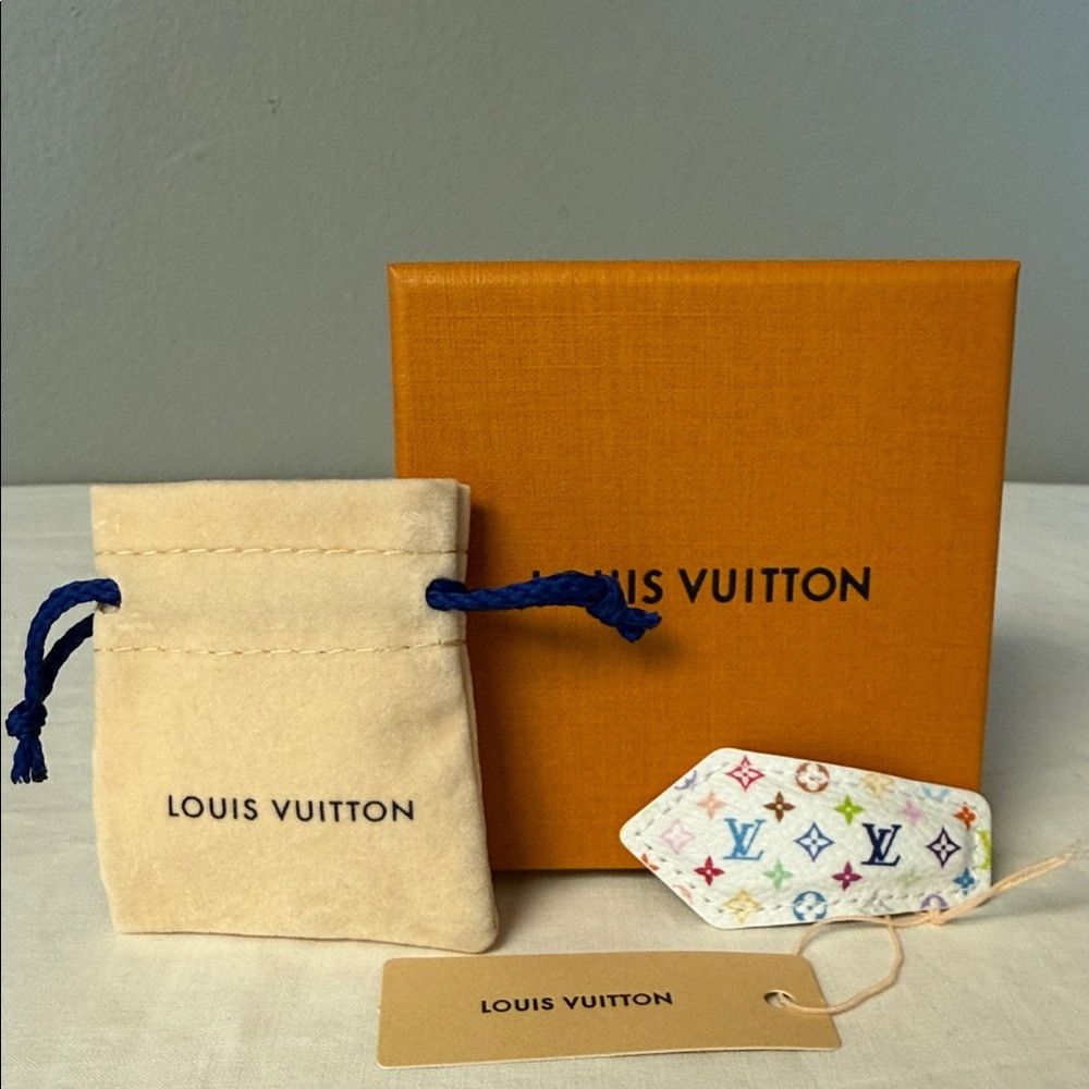 Louis Vuitton x Takashi Murakami LV Multicolor Backstage Ha display picture 1