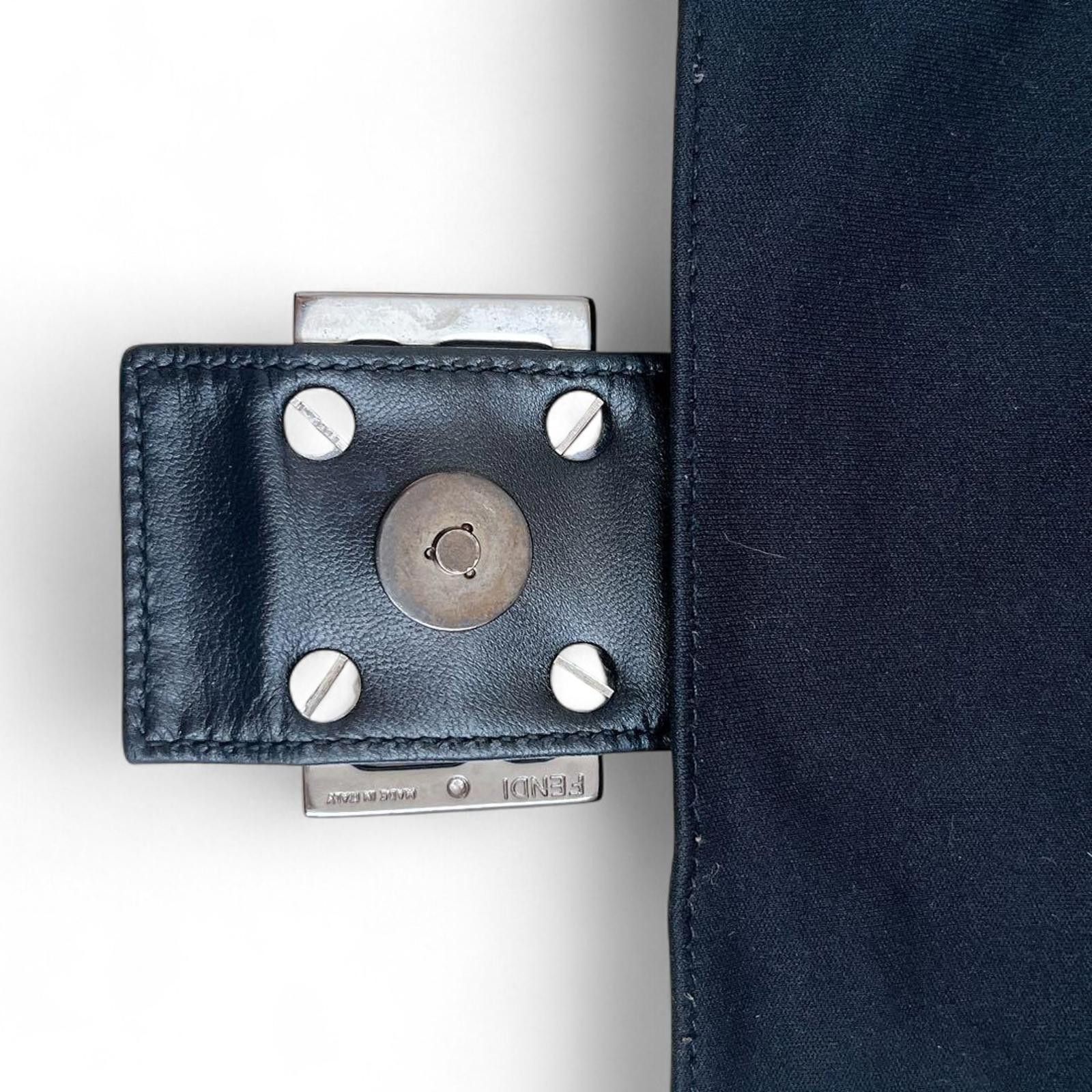 Fendi Fendi - Black Handbag Silver Buckle Size ONE SIZE - 5 Thumbnail
