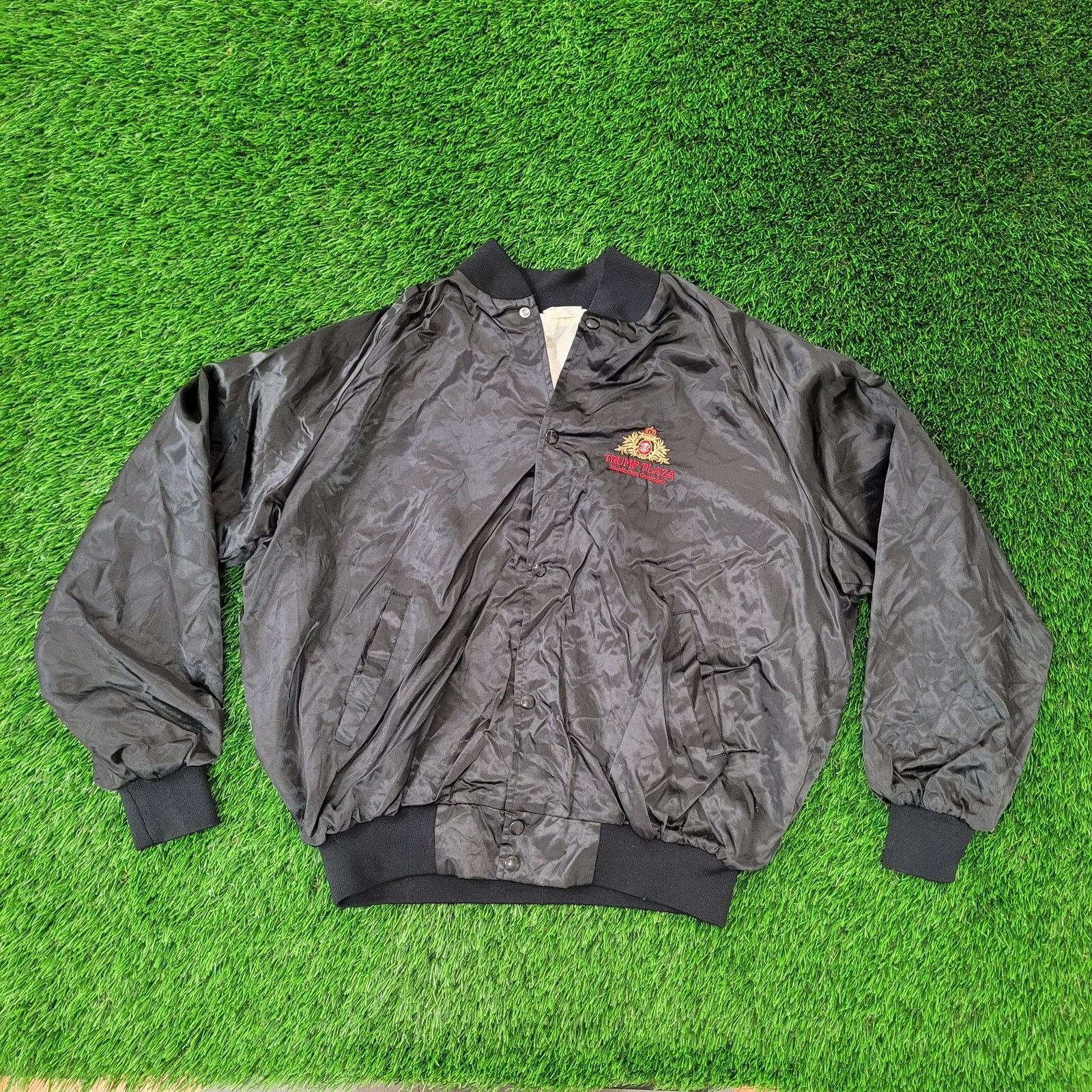 Vintage Vintage Trump-Plaza Satin Bomber Jacket 2XL 28x25 Cropped Size US XXL / EU 58 / 5 - 1 Thumbnail