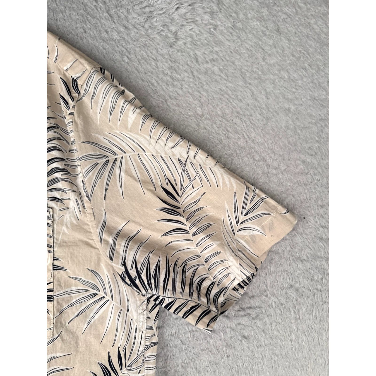 H&M H&M Shirt Adult Medium Beige Floral Leaf Button Up 100% Cotton Pocket Hawaiian Mens Size US M / EU 48-50 / 2 - 2 Thumbnail