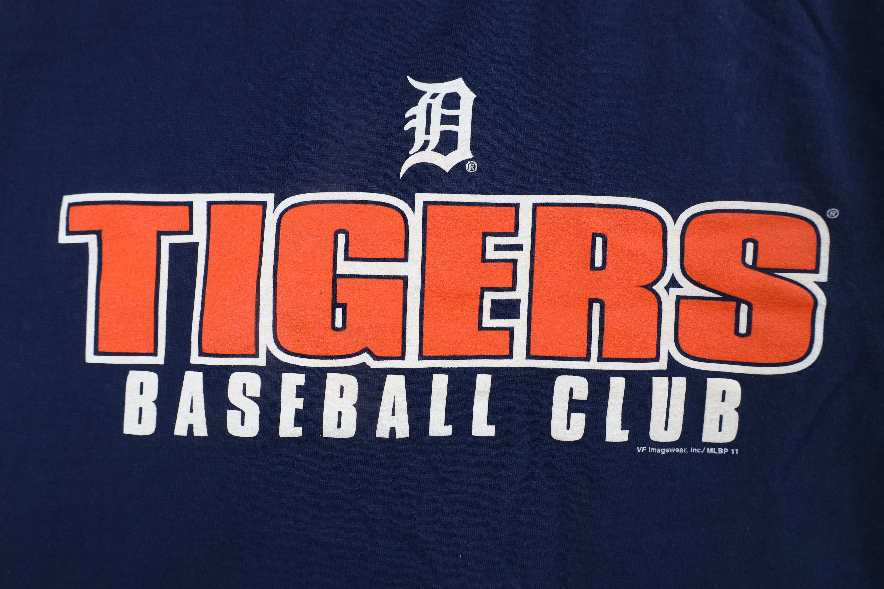 Vintage Vintage Out Old English D Detroit Tigers Baseball T-Shirt Size US XL / EU 56 / 4 - 4 Thumbnail