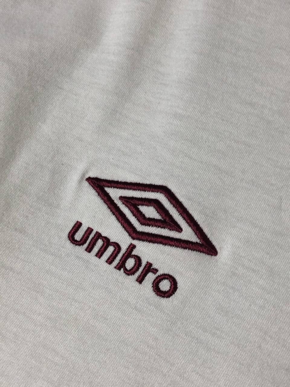 Umbro Vintage Faded And Distressed Umbro T-Shirt Size US S / EU 44-46 / 1 - 4 Thumbnail