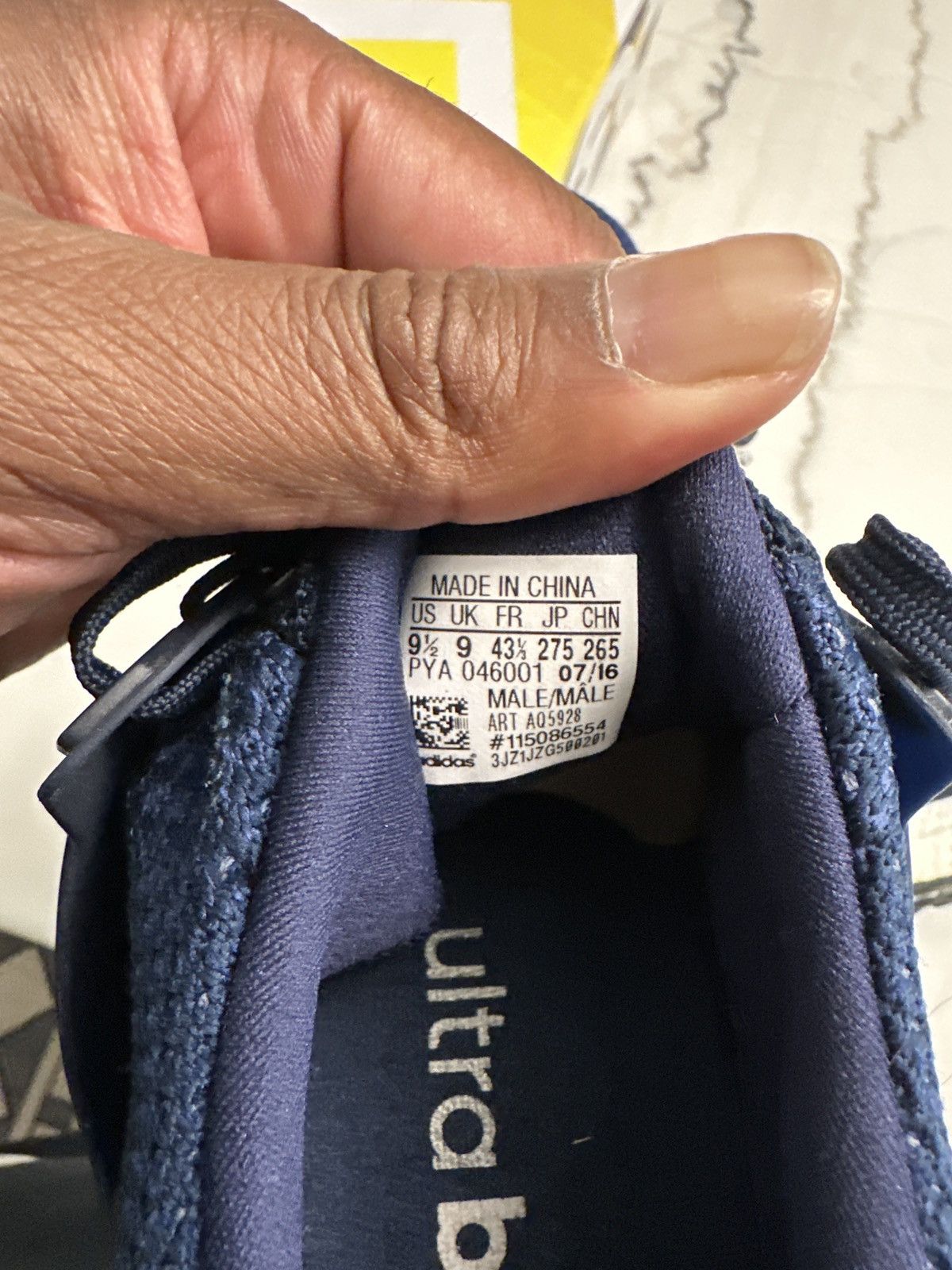 Adidas Ultraboost m Size US 9.5 / EU 42-43 - 1 Thumbnail