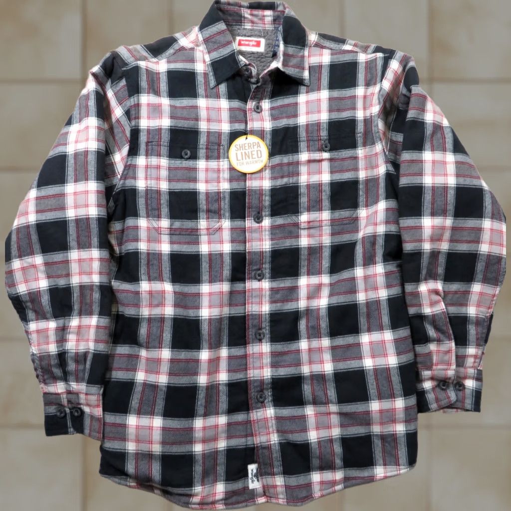 Wrangler Wrangler Shirt Mens S NWT Men Sherpa Lined Flannel Button Jacket Plaid Red Black Size US S / EU 44-46 / 1 - 1 Thumbnail