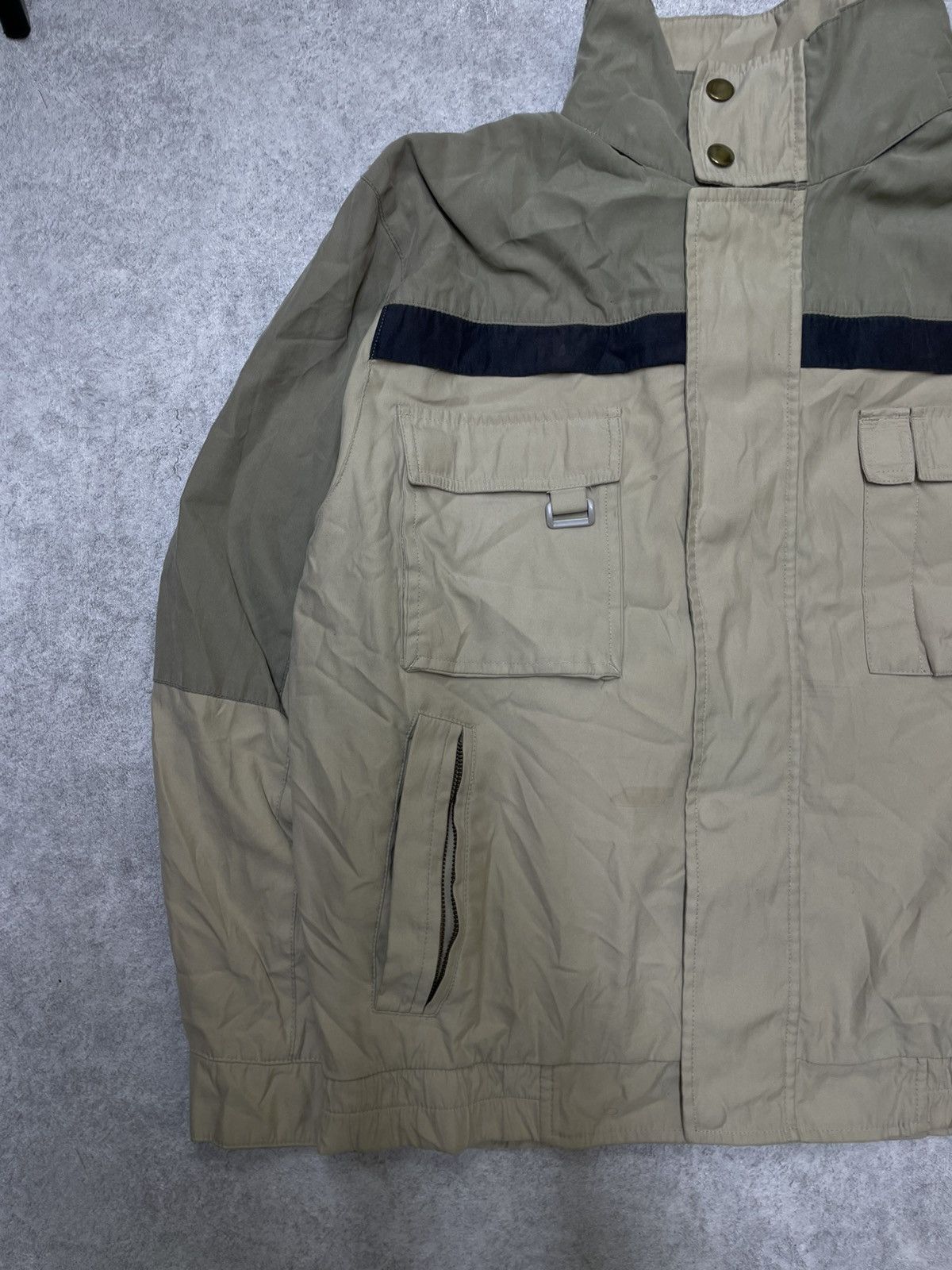 Vintage Utility Bomber Built Like Ski Gear, Styled For The Street Size US L / EU 52-54 / 3 - 4 Thumbnail