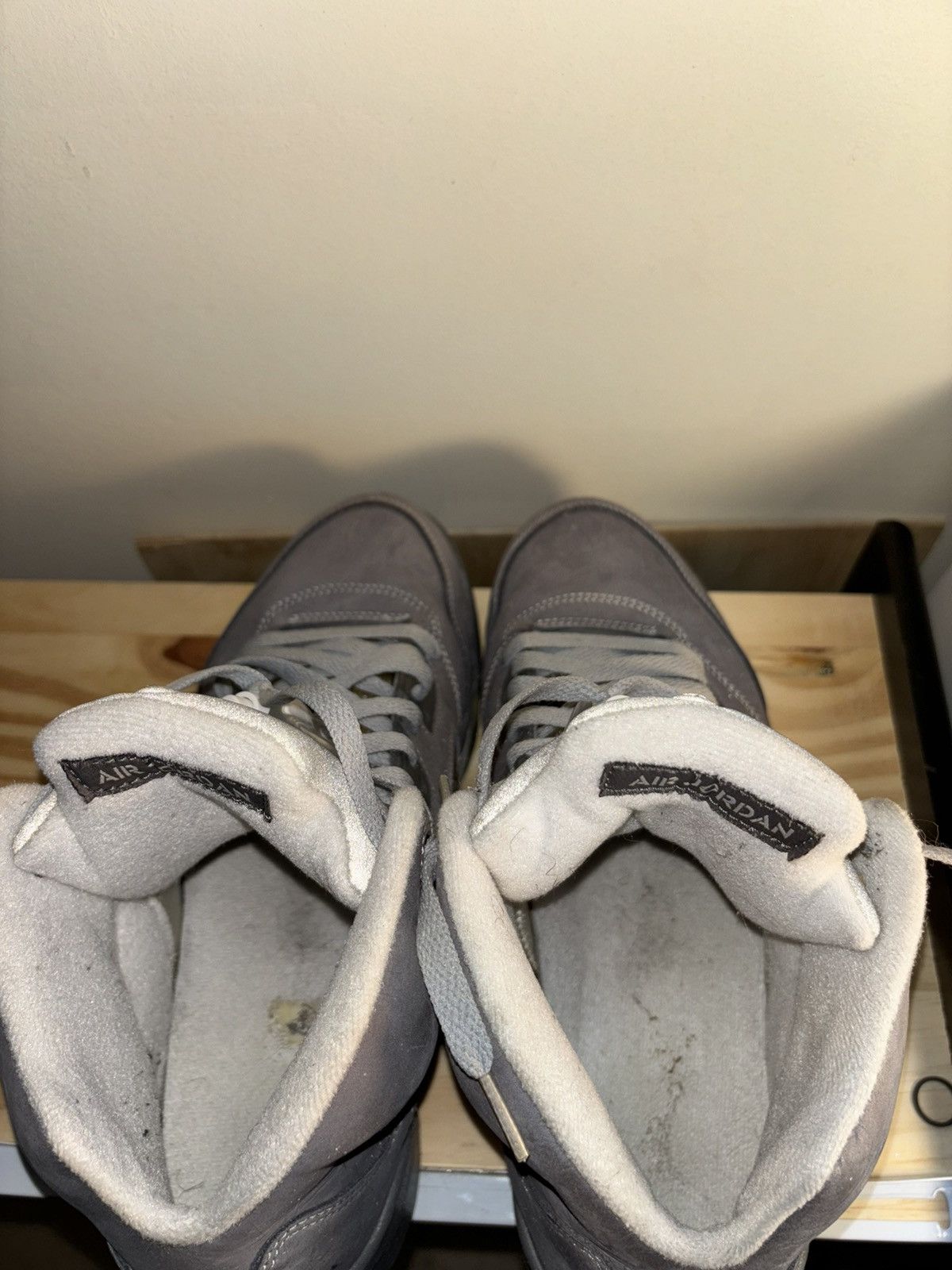 Jordan Brand Jordan 5 Wolf Grey Size US 9.5 / EU 42-43 - 16 Thumbnail