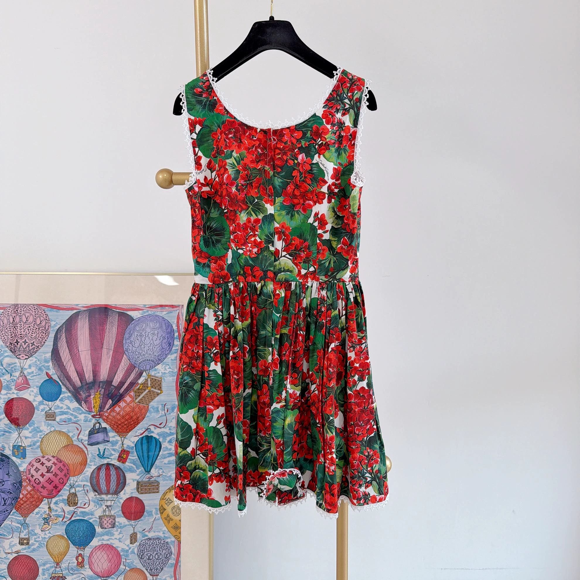 Dolce & Gabbana Dolce&Gabbana Red Floral Dress 40 Size S / US 4 / IT 40 - 3 Thumbnail