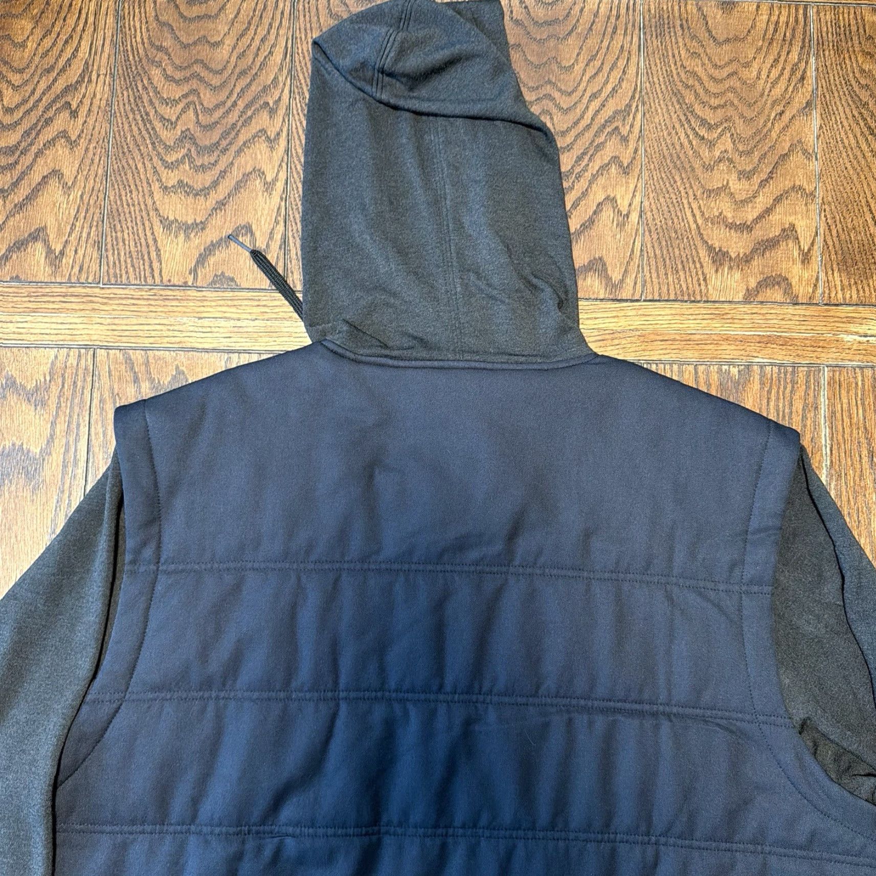 TravisMathew Travis Mathew Tides Up Hooded Jacket Mens XXL Black Full Zip Embroidered Jacket Size US XXL / EU 58 / 5 - 7 Thumbnail