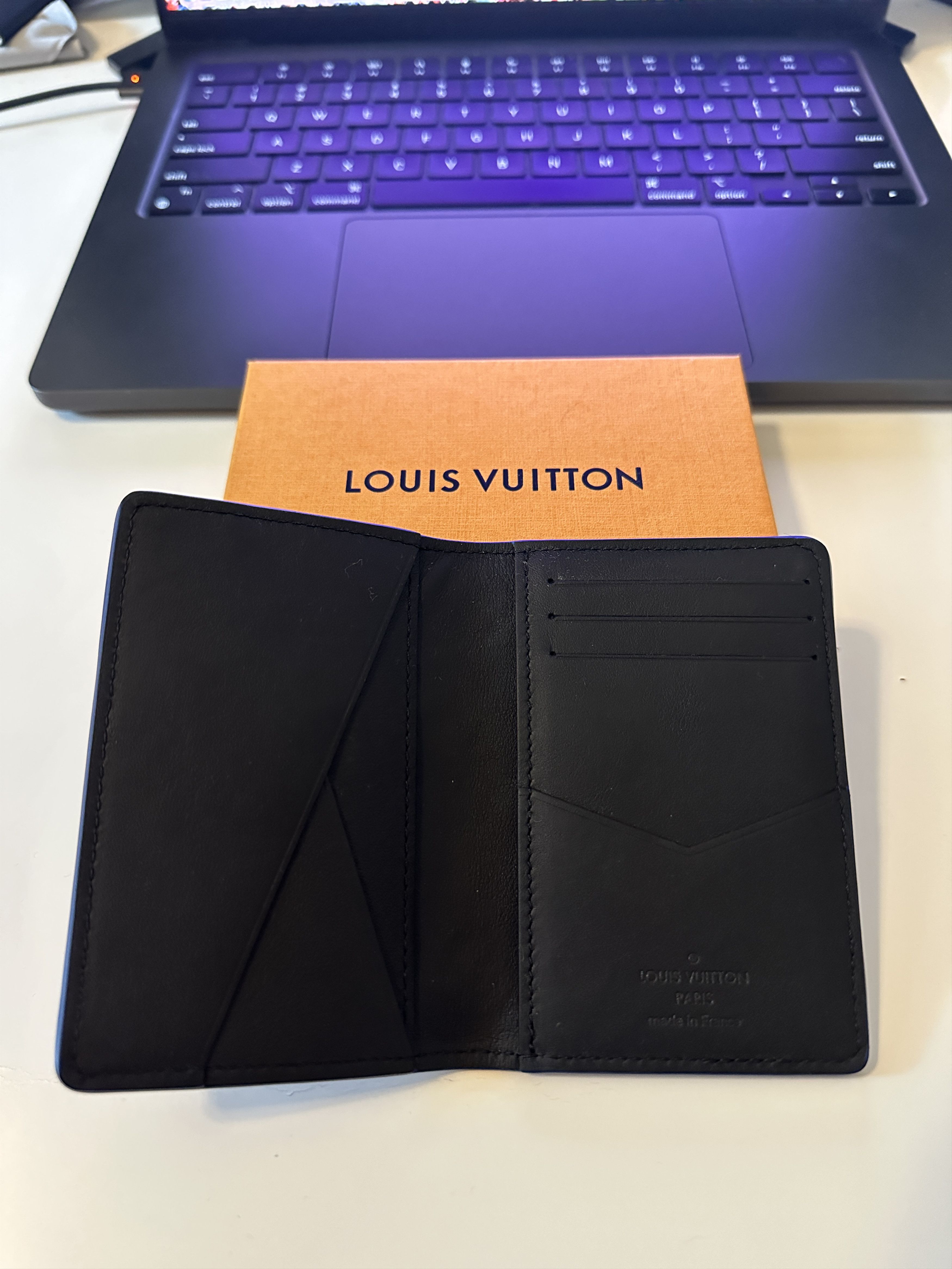 Louis Vuitton Louis Vuitton Pocket Organizer Monogram Taurillon Blue Size ONE SIZE - 3 Thumbnail