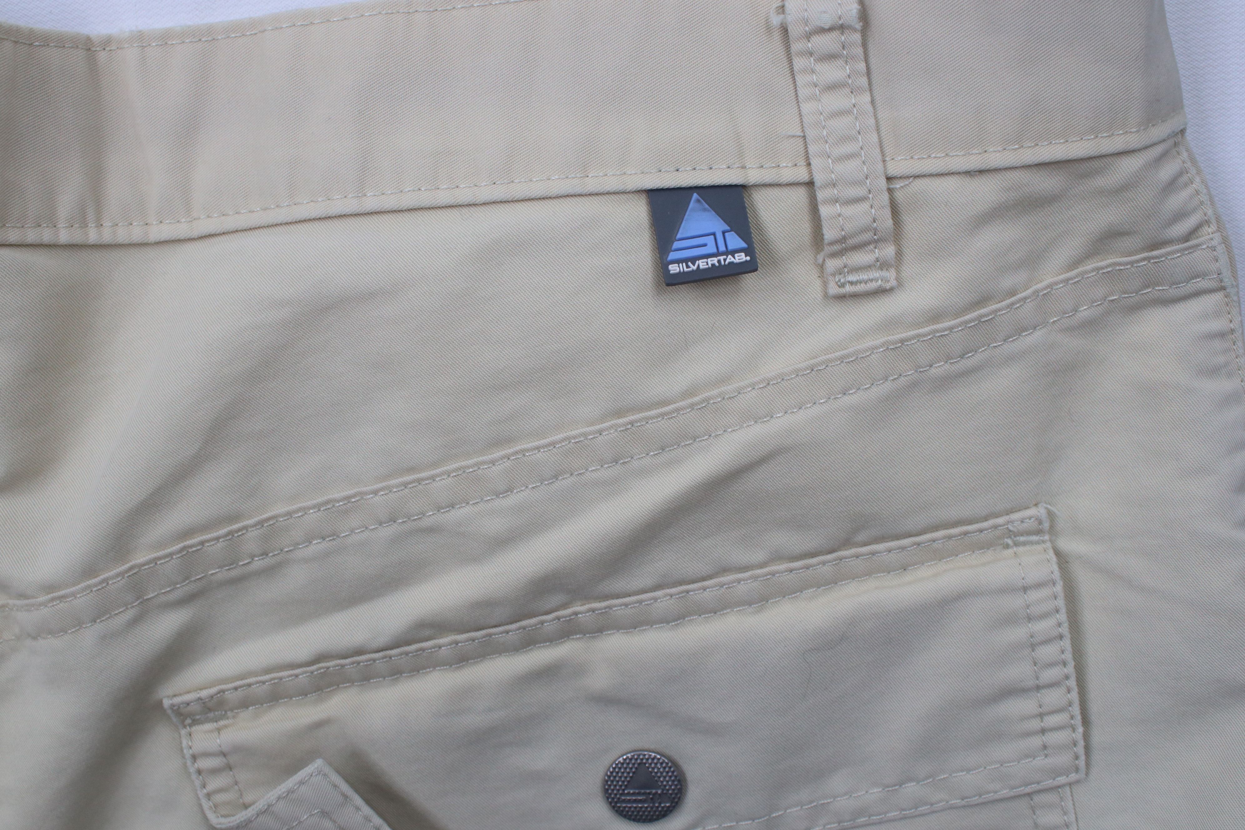 Levi's × Vintage Vintage 90s Levis Silvertab Mesh Pocket Cargo Shorts Beige Size US 36 / EU 52 - 13 Thumbnail