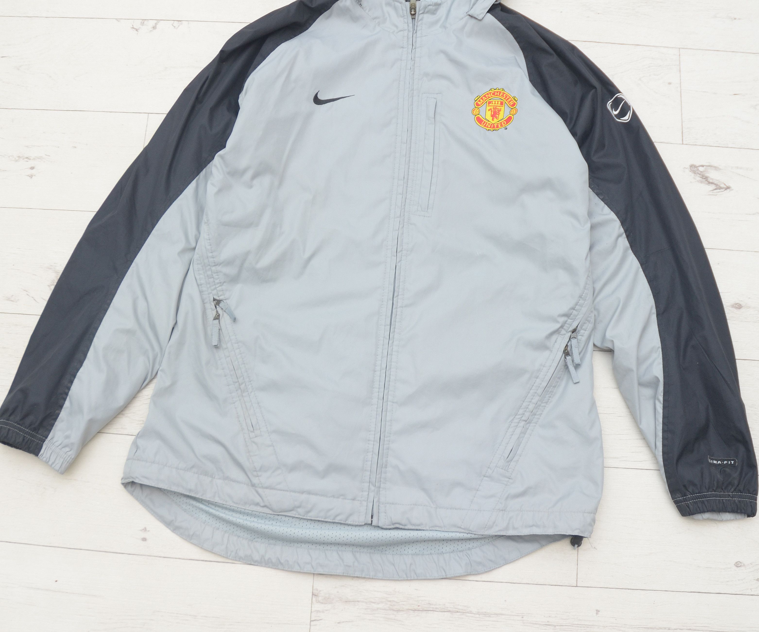 Nike × Vintage Vintage Manchester United Training EPL Jacket Vodafone 2002 Size US M / EU 48-50 / 2 - 4 Thumbnail