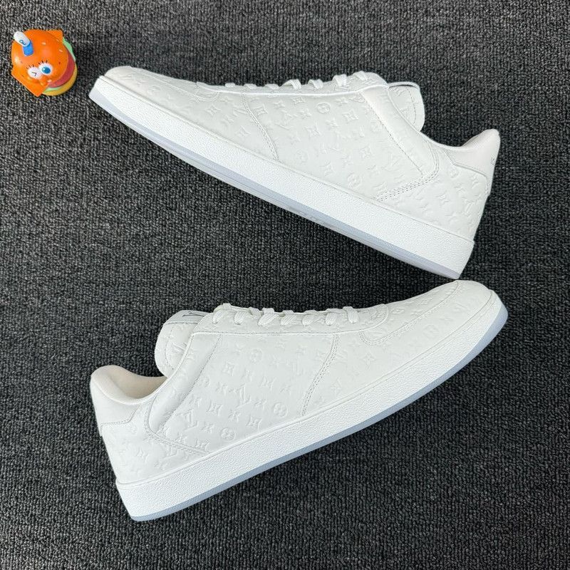 Louis Vuitton Louis Vuitton Rivoli White Leather Low-Top Sneakers -2508 Size US 11 / EU 44 - 8 Thumbnail