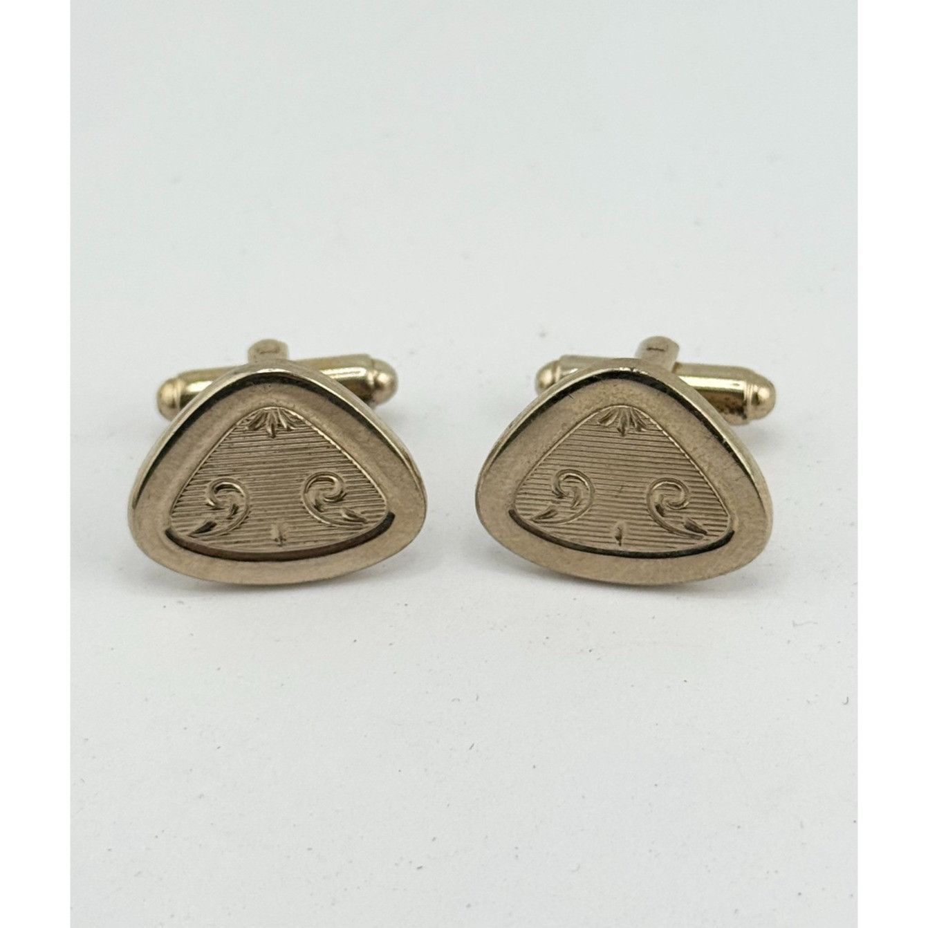 Vintage Vintage gold tone unisex cuff links Size ONE SIZE - 1 Thumbnail