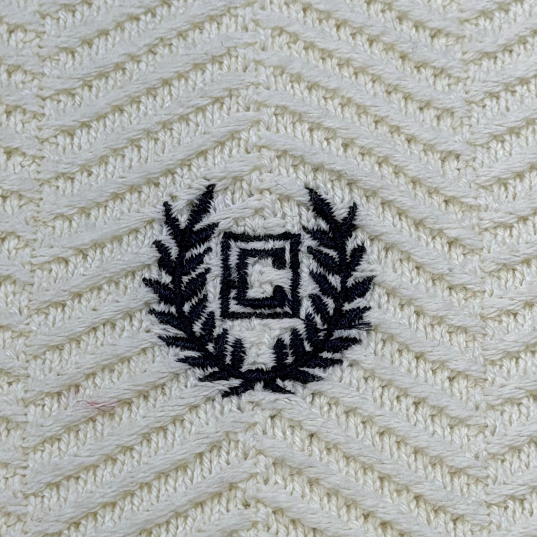 Chaps Chaps Sweater Pullover Mens 2XL Knit White Ivory Chevron Geometric Crest Logo Crew Neck Cotton Size US XXL / EU 58 / 5 - 6 Thumbnail